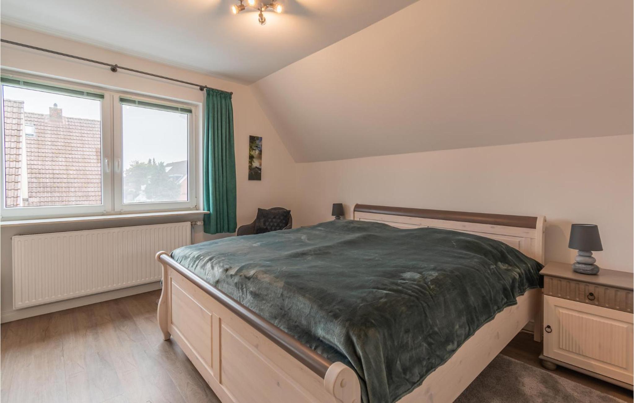 3 Bedroom Stunning Apartment In Büsum