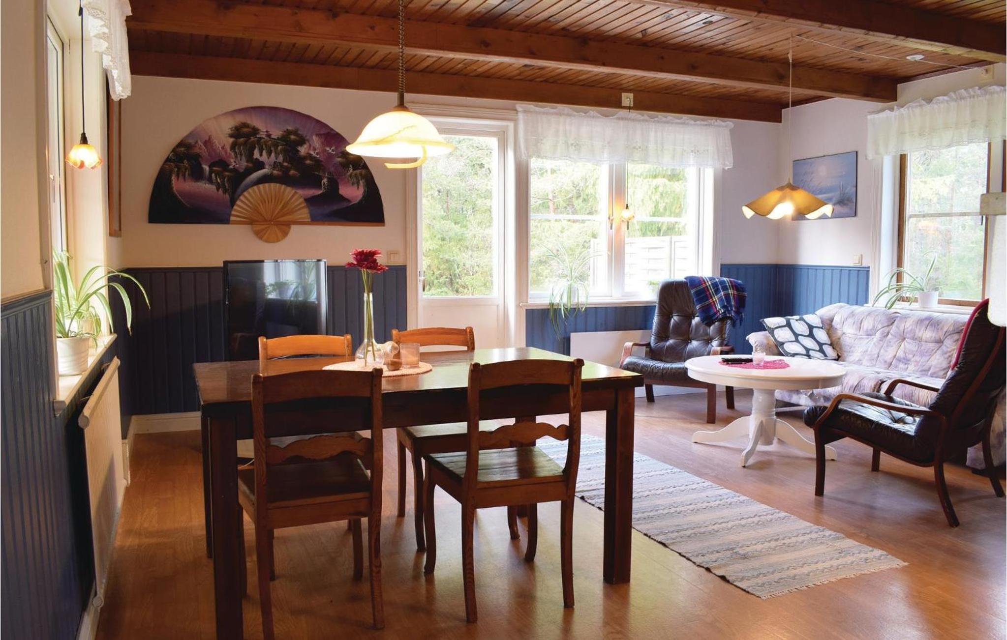3 Bedroom Stunning Home In Slite view 5