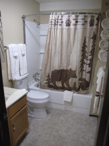 Bear Country Inn and Suites