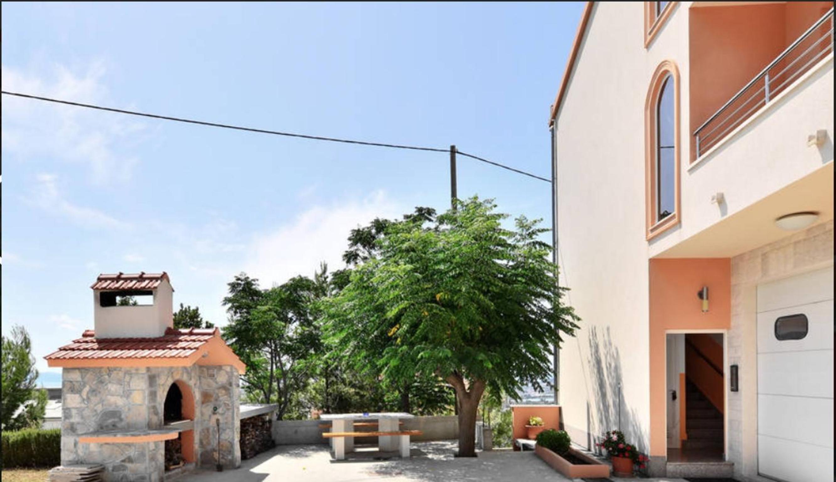 Apartments Jukic en Klis — balance & terrace