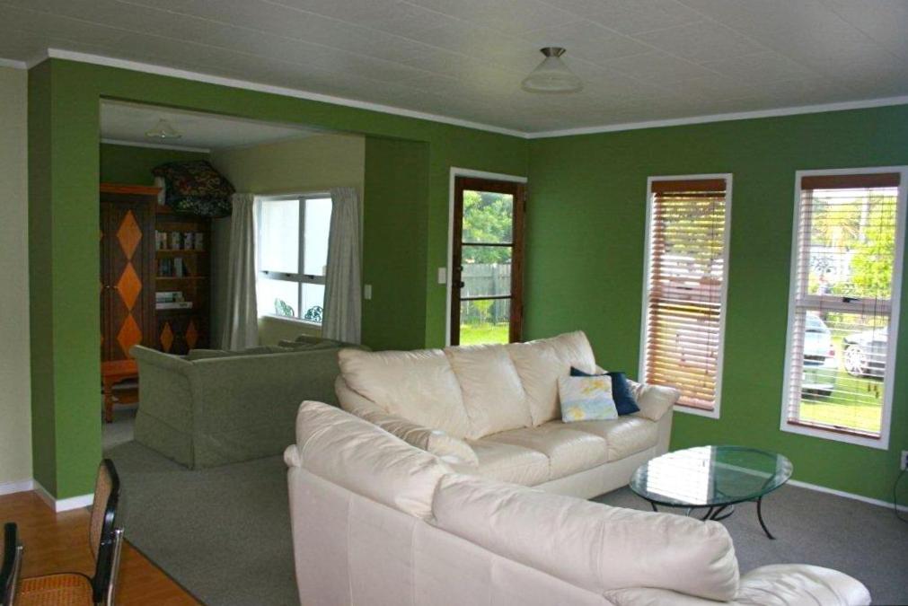 Matapouri Cottage - Matapouri Holiday Home view 2