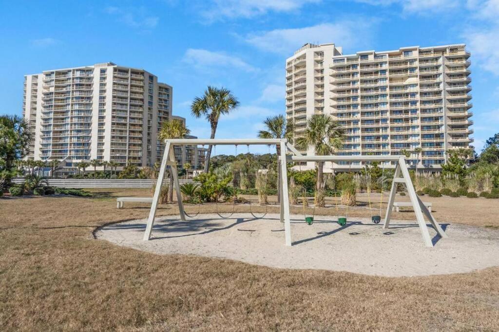 *FRESH & COZY BEACH GETAWAY*KING*POOLS*Hiking*MORE*B224 view 4