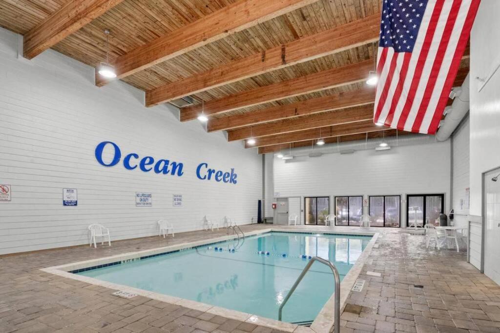 *FRESH & COZY BEACH GETAWAY*KING*POOLS*Hiking*MORE*B224 view 5