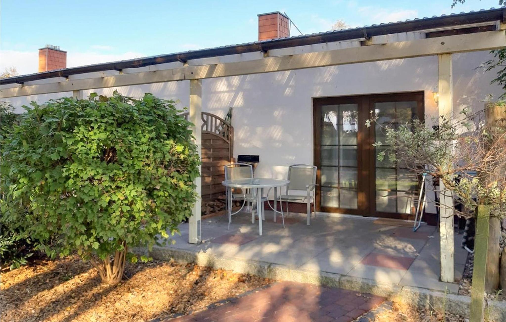 Beautiful Apartment In Fuhlendorf