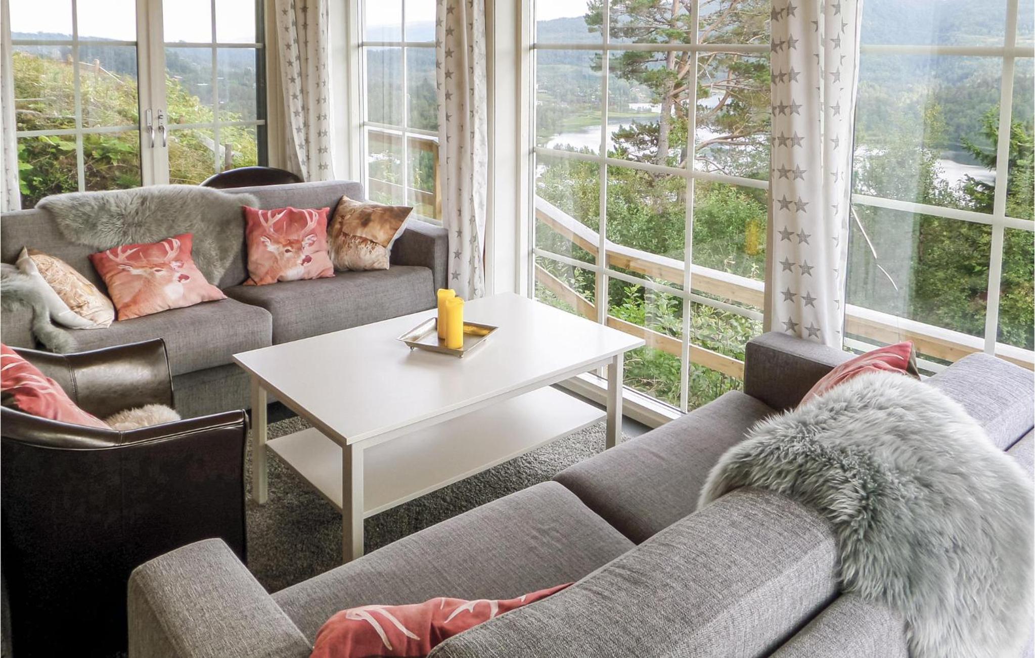 5 Bedroom Cozy Home In Norheimsund view 5