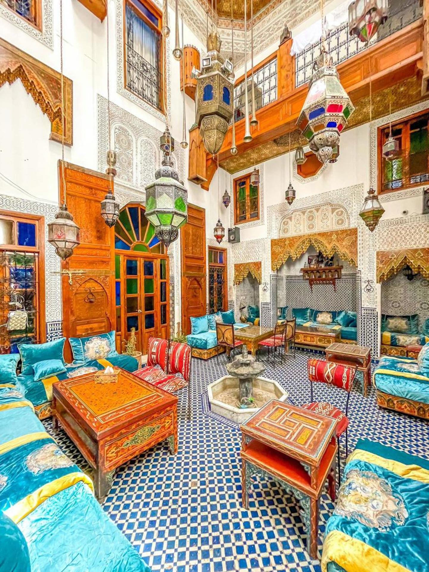 lounge