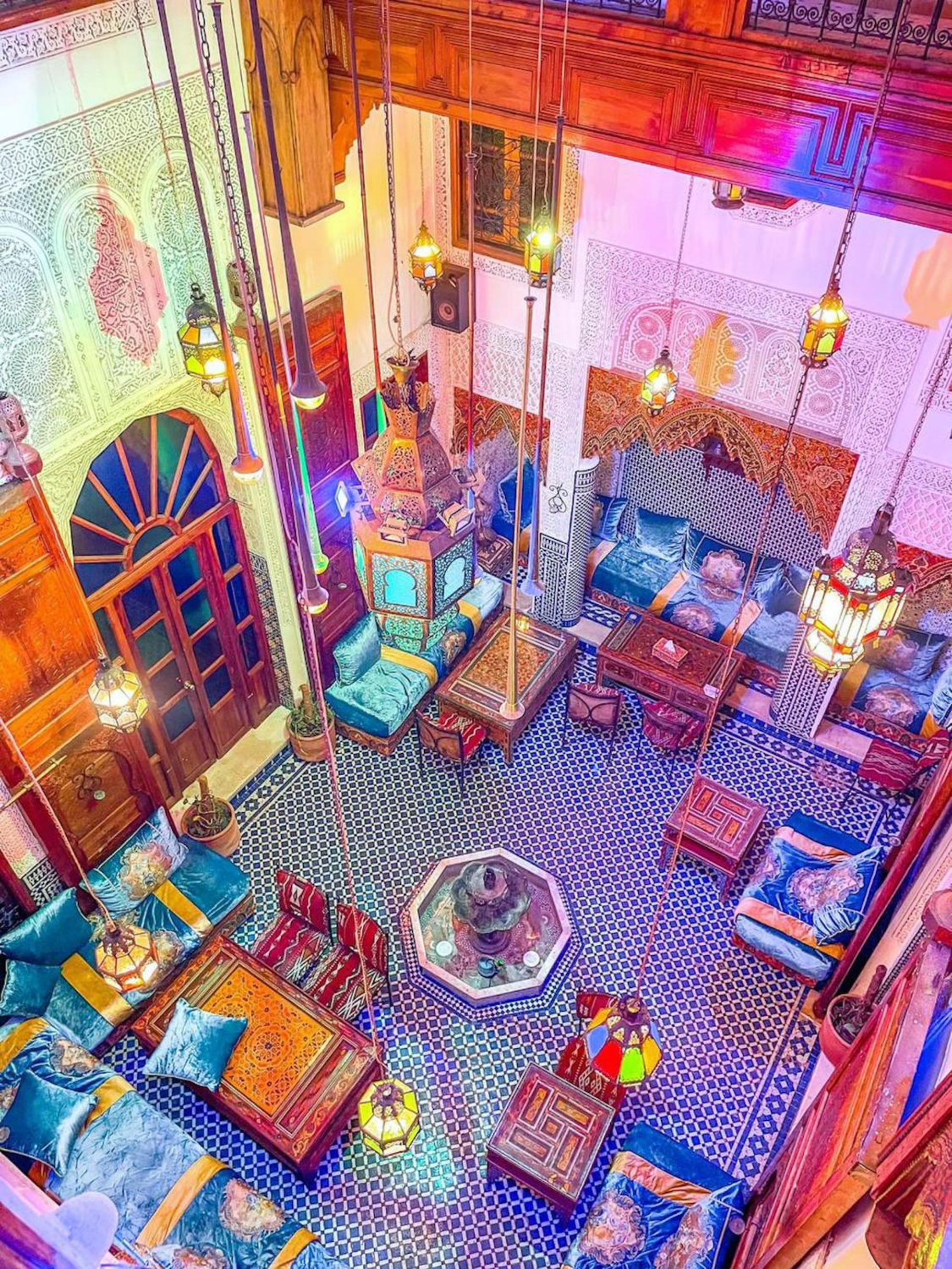lounge