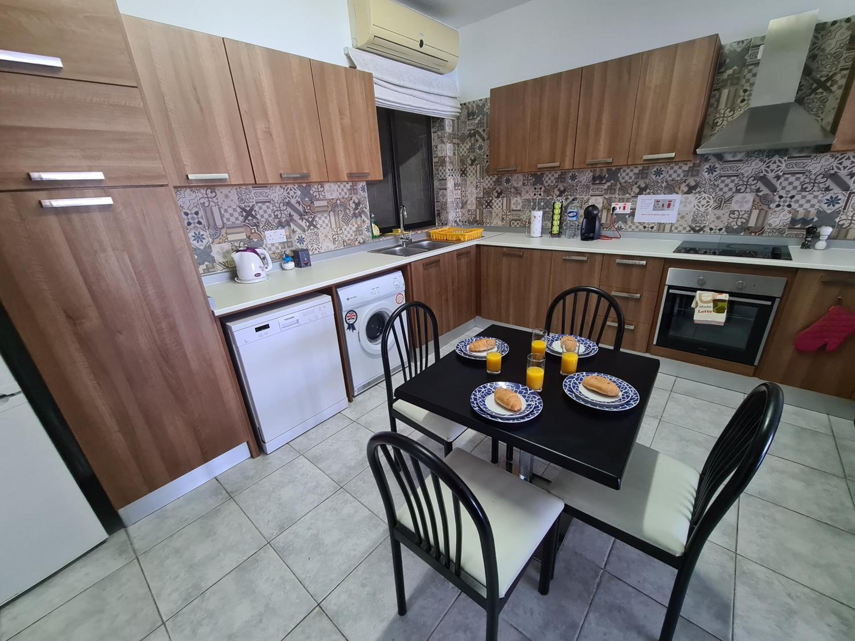 Spacious Seafront APT next to Sliema-Valeta ferry view 3