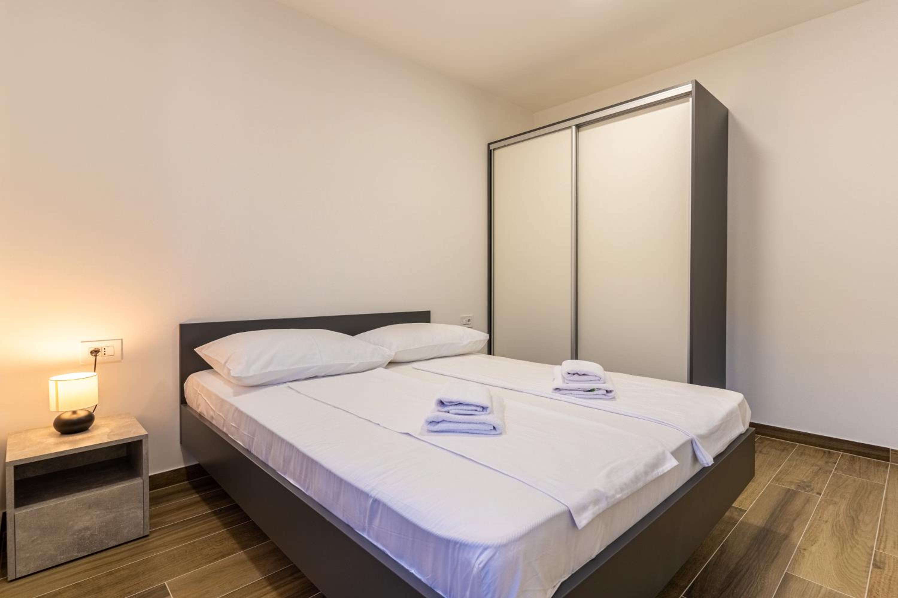 Apartman Vischetti view 2
