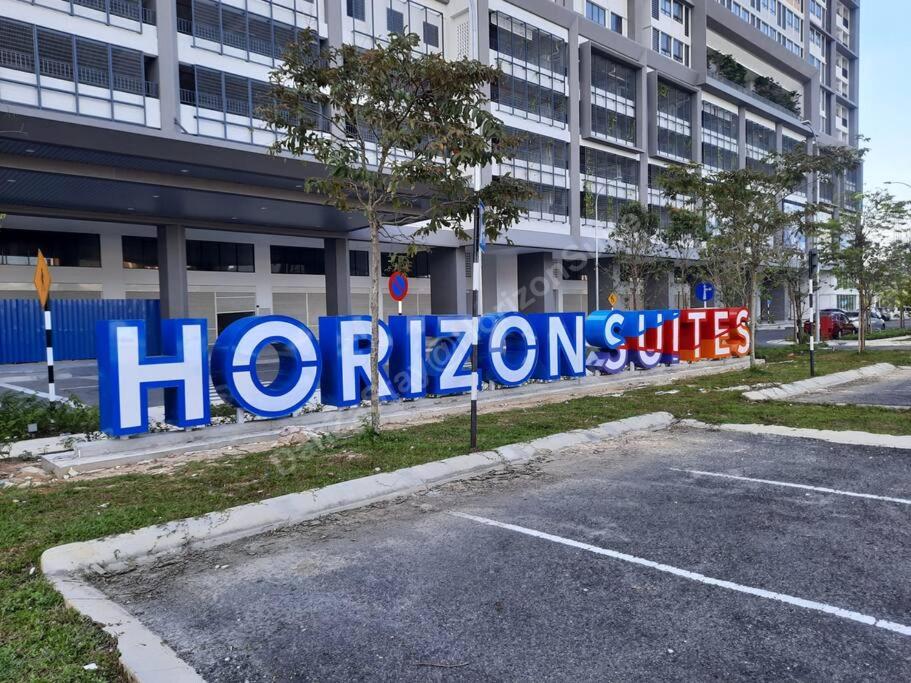 DanZaStay2@HorizonSuite - nearby KLIA photo 2