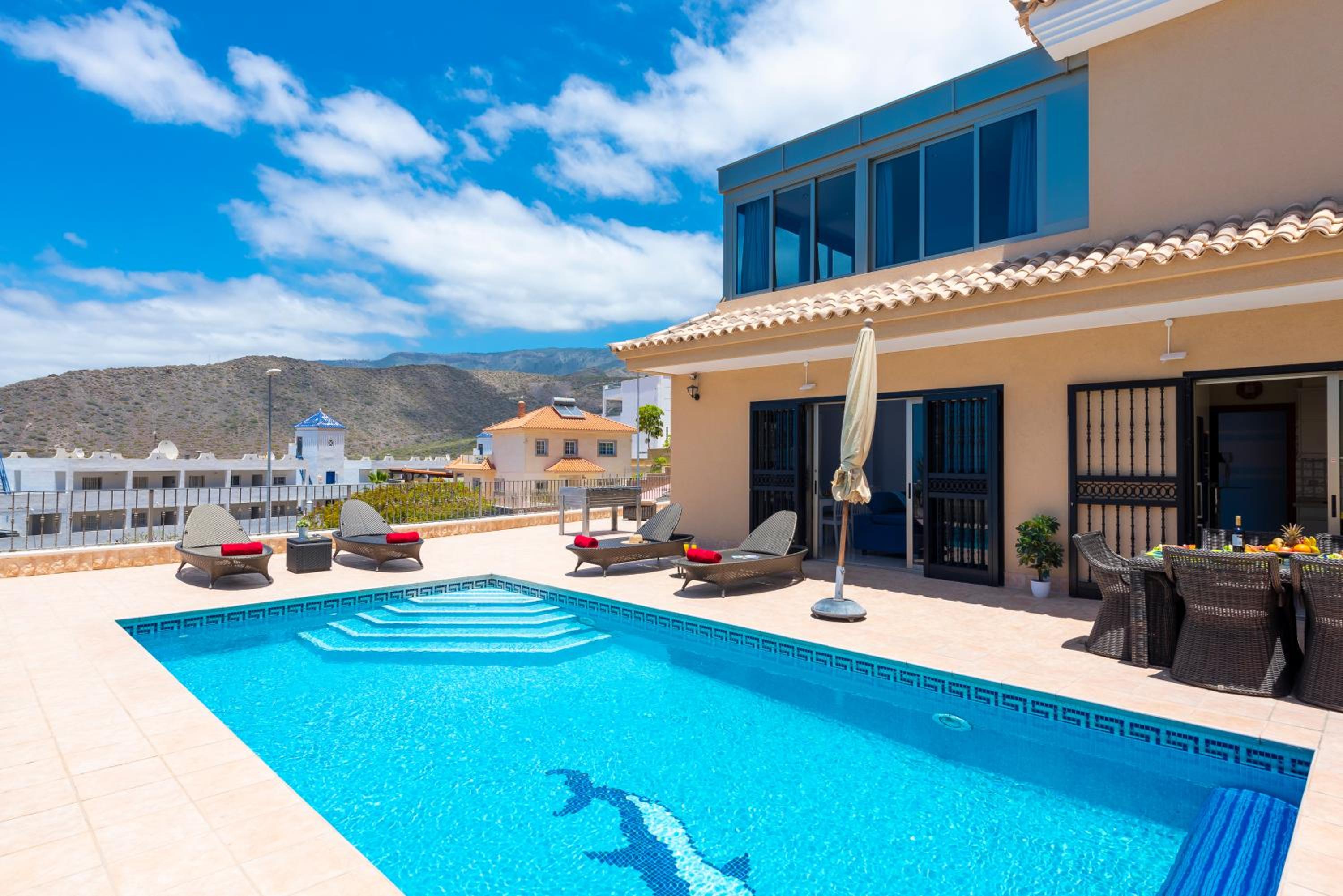 TORVISCAS SUNSET VILLA 4 rooms & private Jacuzzi photo 2