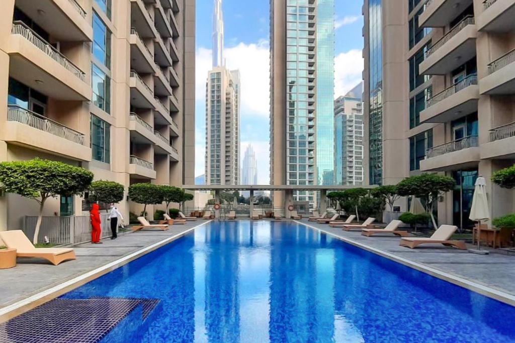 HiGuests - Amazing Apartment overlooking Burj Khalifa!