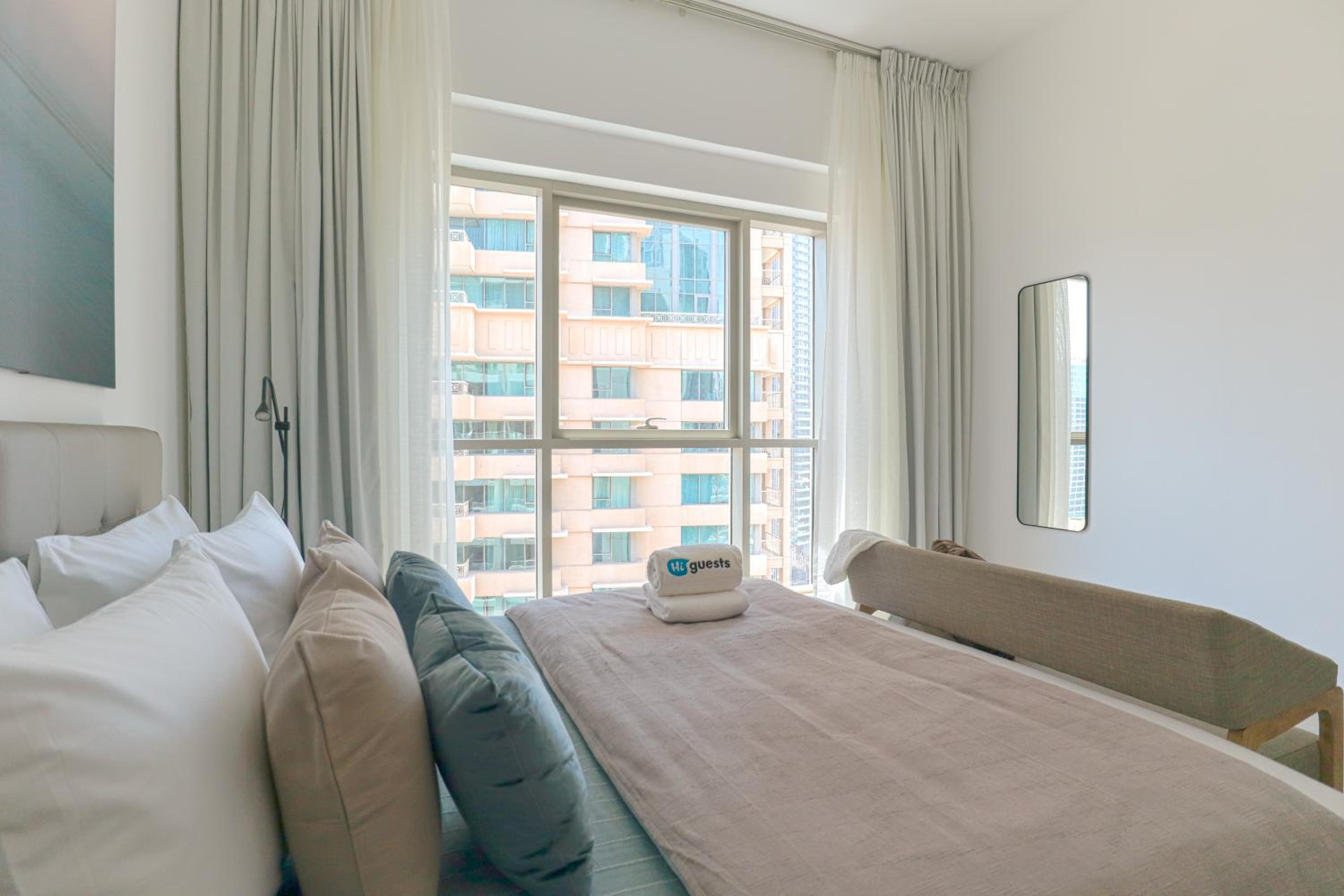 HiGuests - Amazing Apartment overlooking Burj Khalifa!