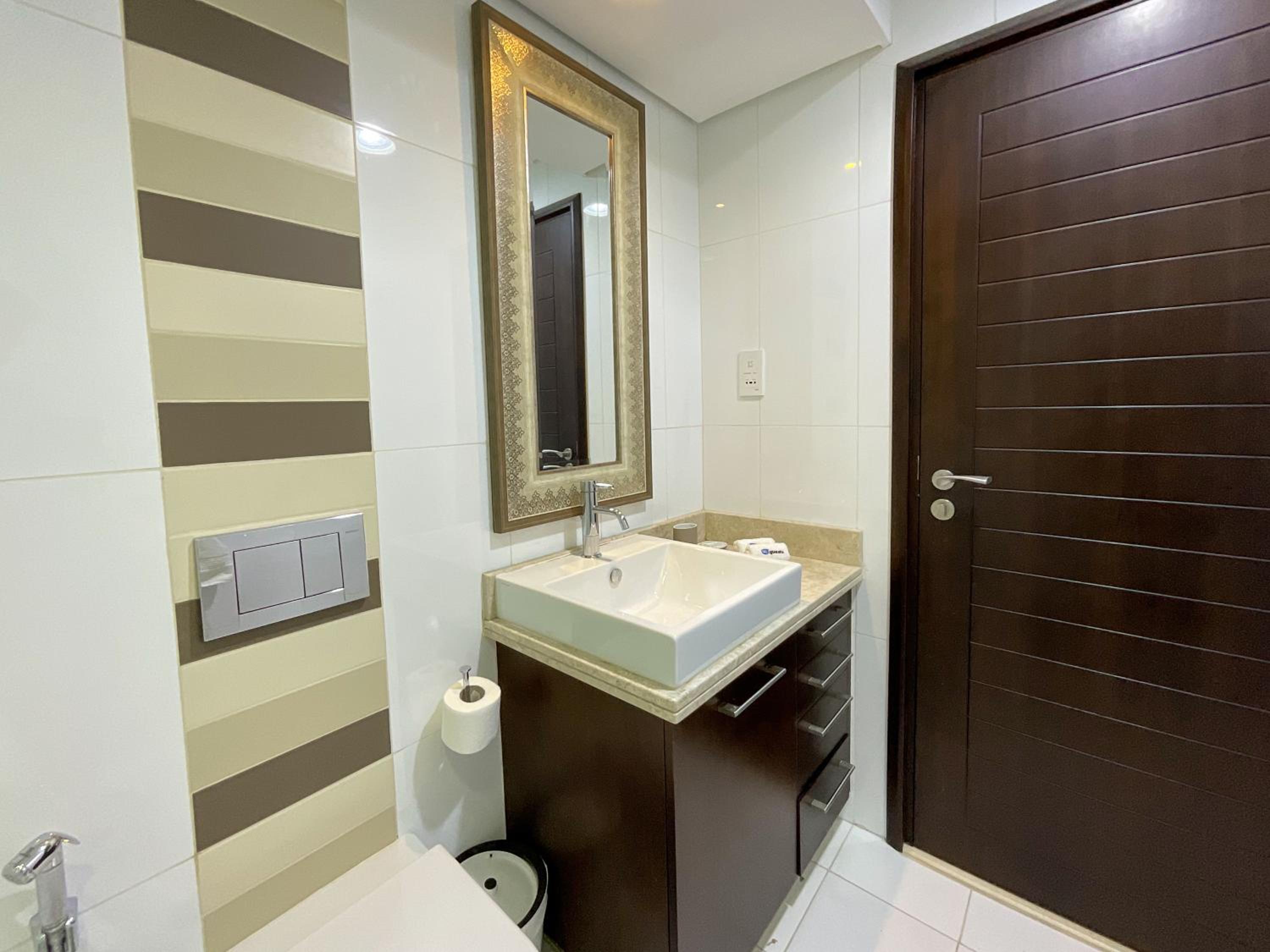 HiGuests - Amazing Apartment overlooking Burj Khalifa!