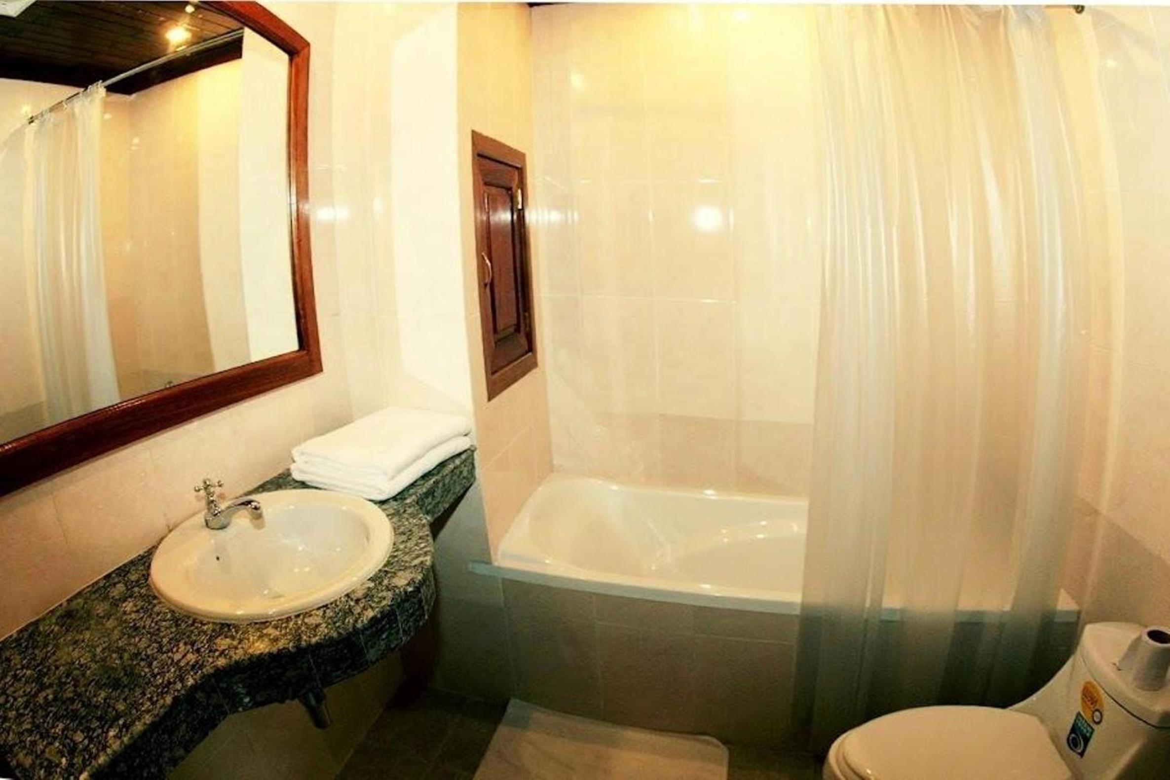 Mom's Guesthouse