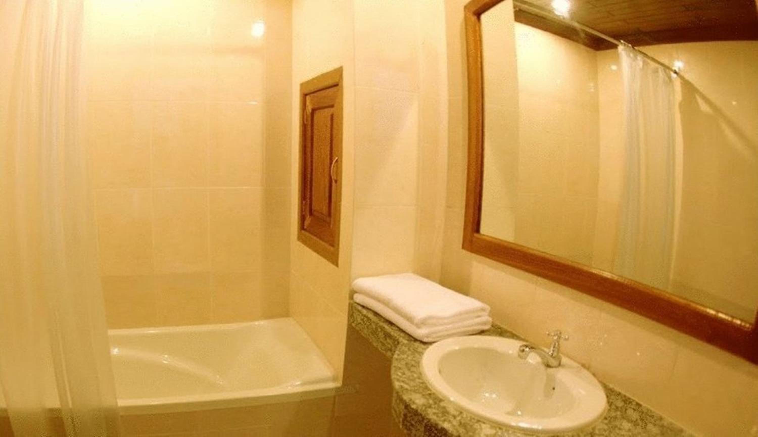 Mom's Guesthouse