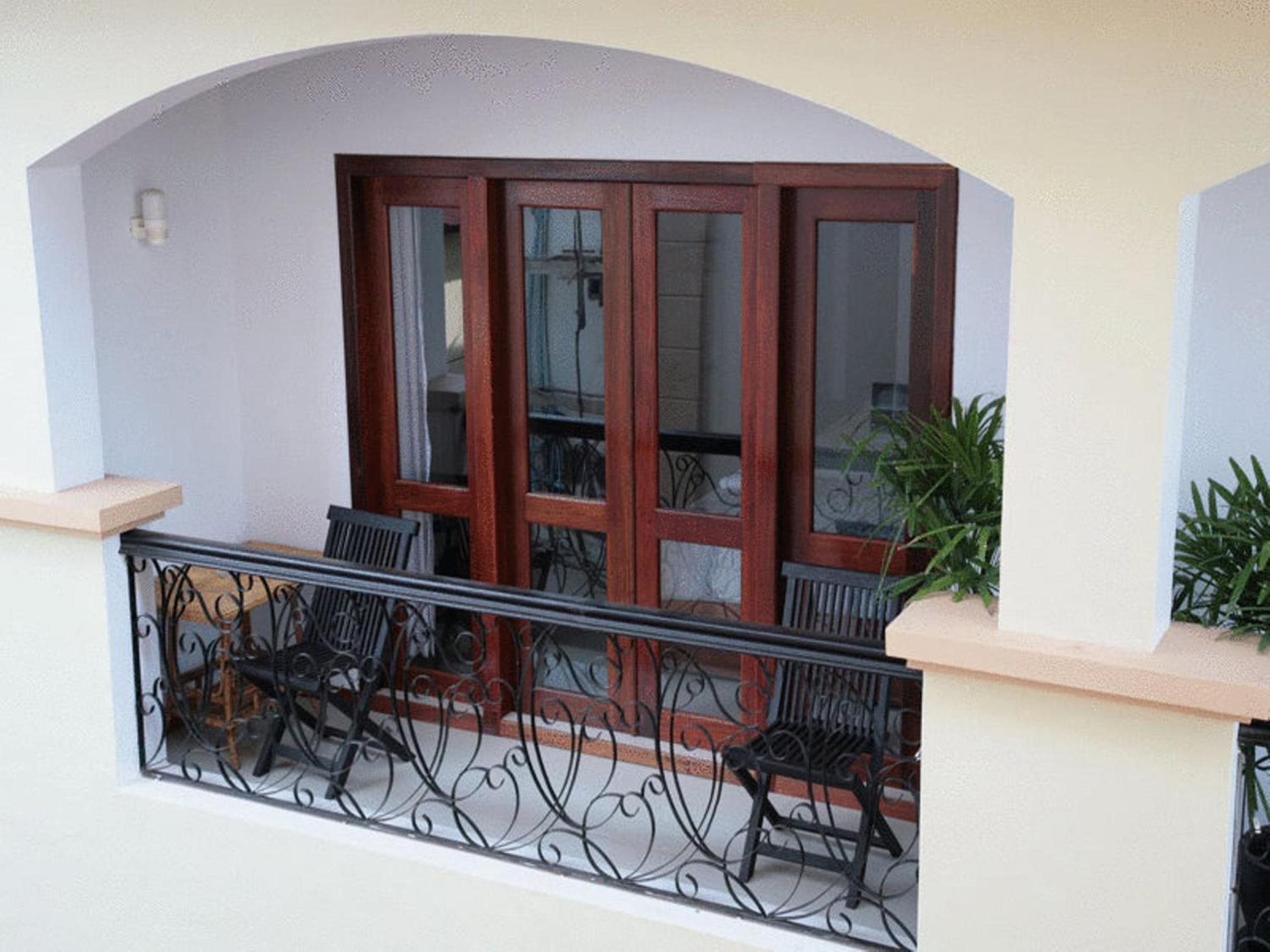 Mom's Guesthouse