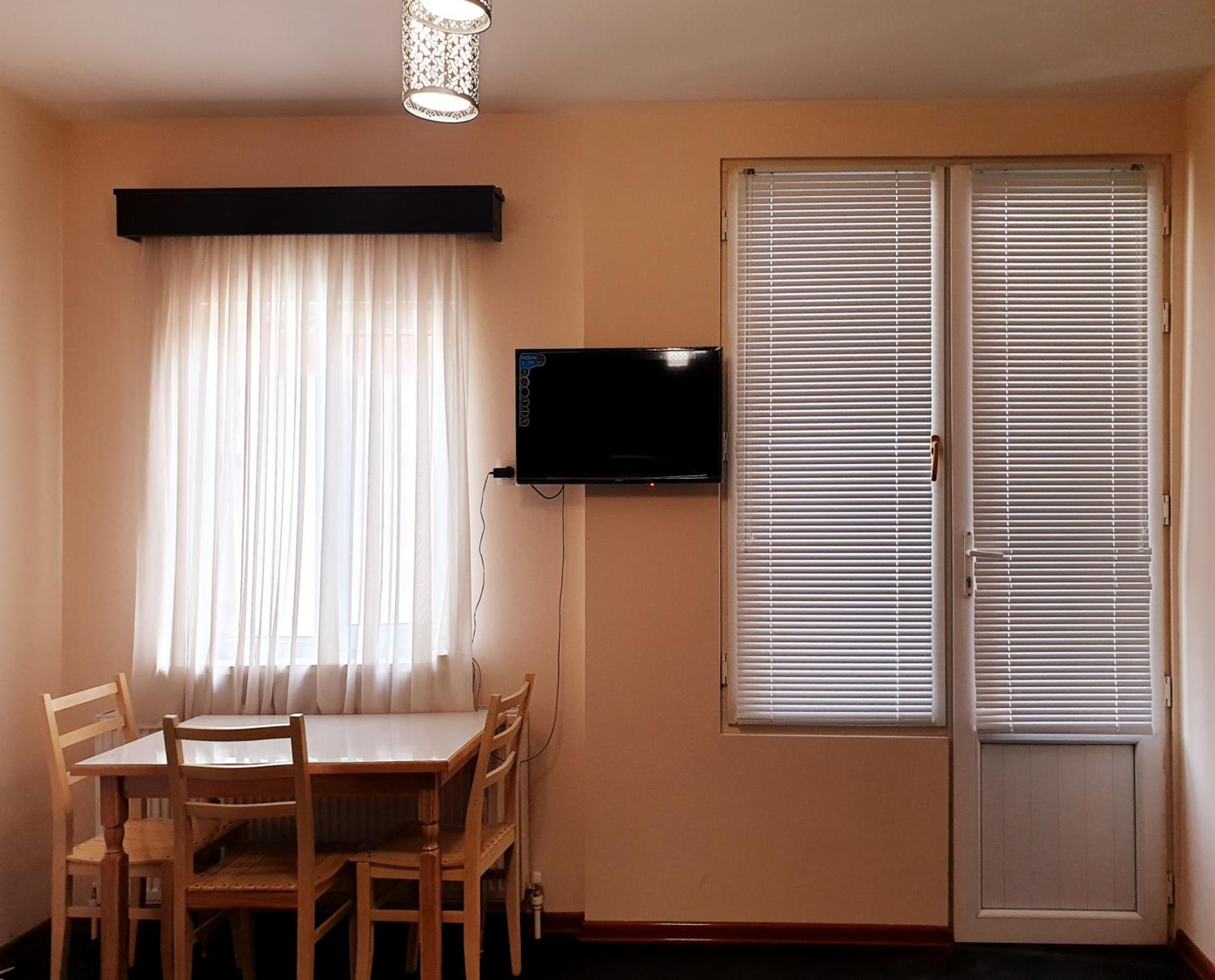 Four Brothers apartment 7 view 4