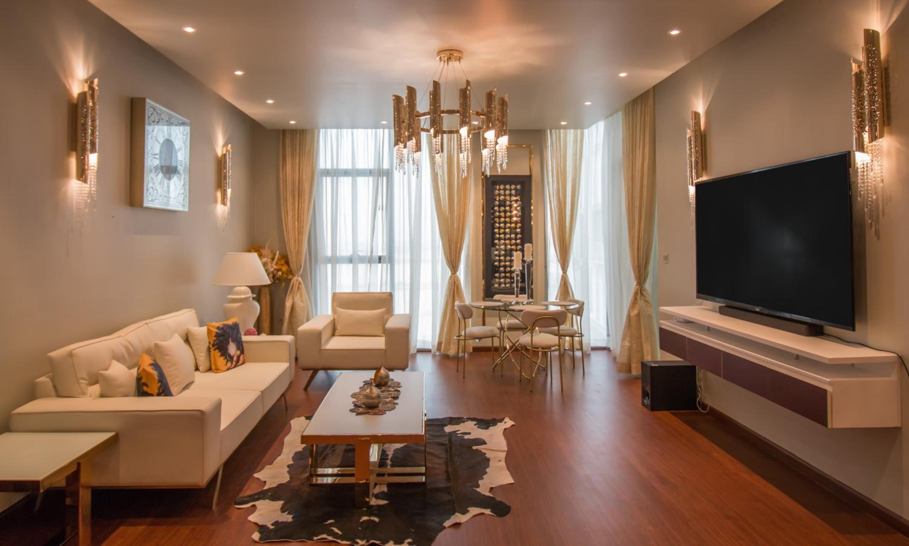Luxurious 2BR - Fully Upgraded - High-end facilities