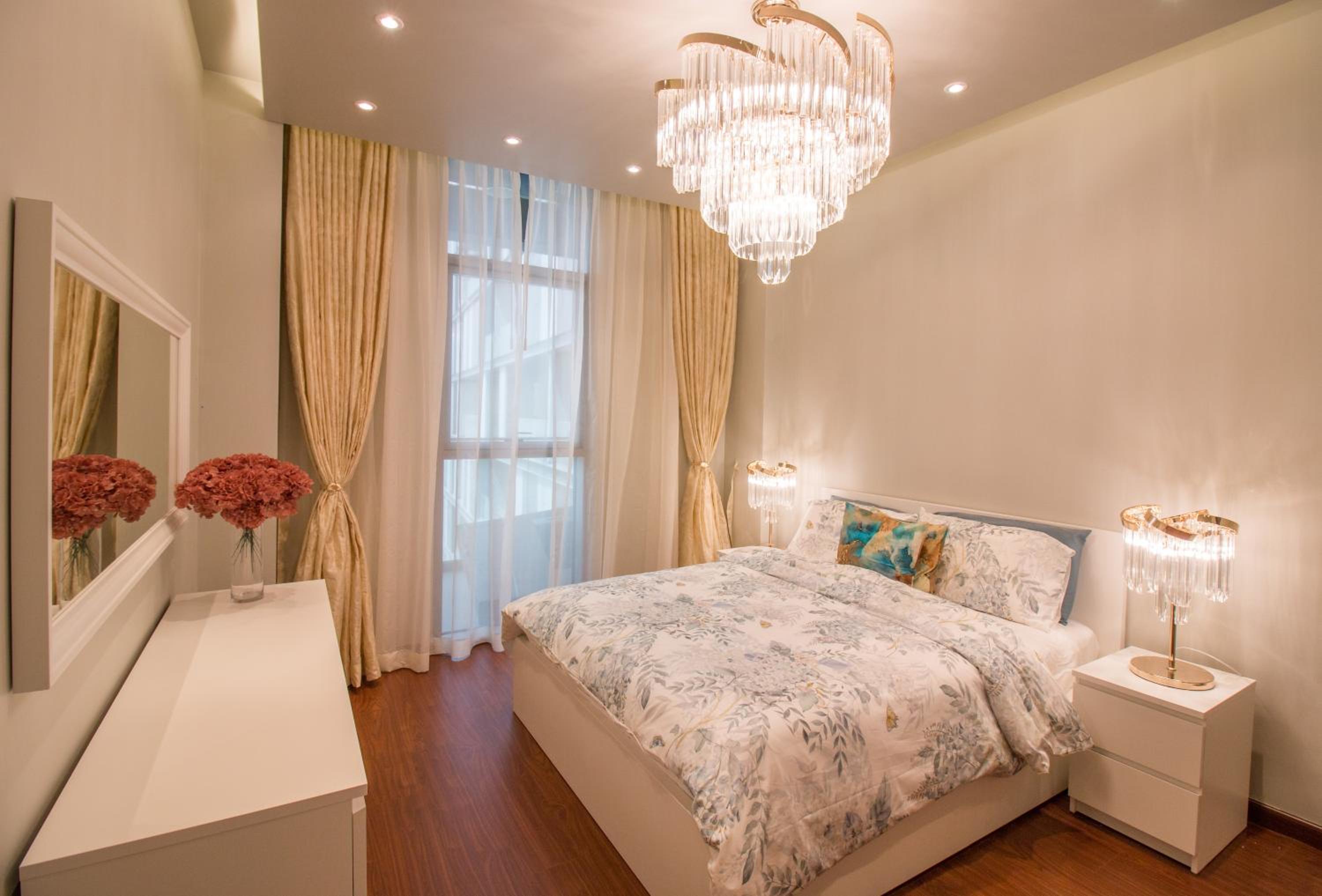 Luxurious 2BR - Fully Upgraded - High-end facilities