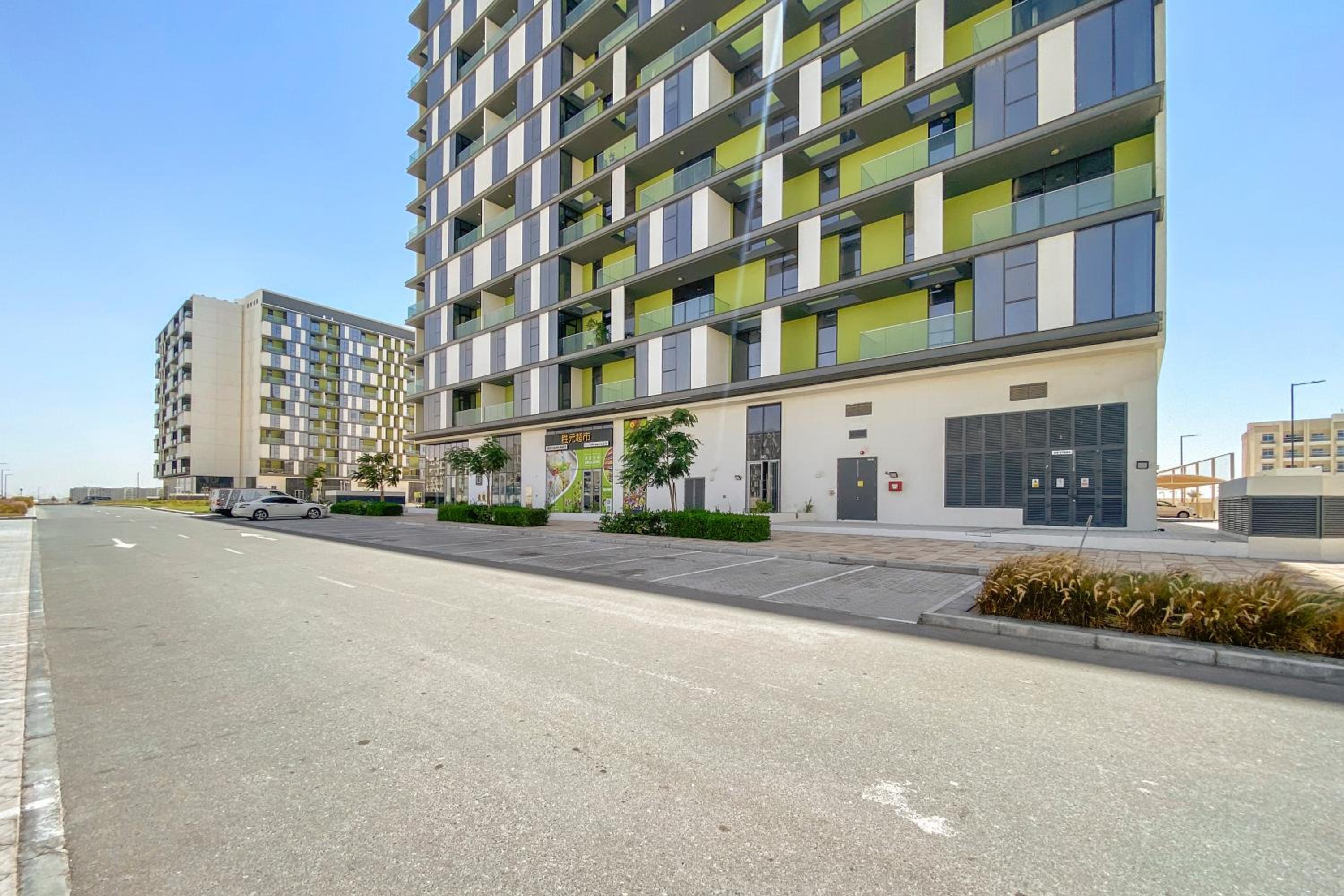 Luxurious 2BR - Fully Upgraded - High-end facilities