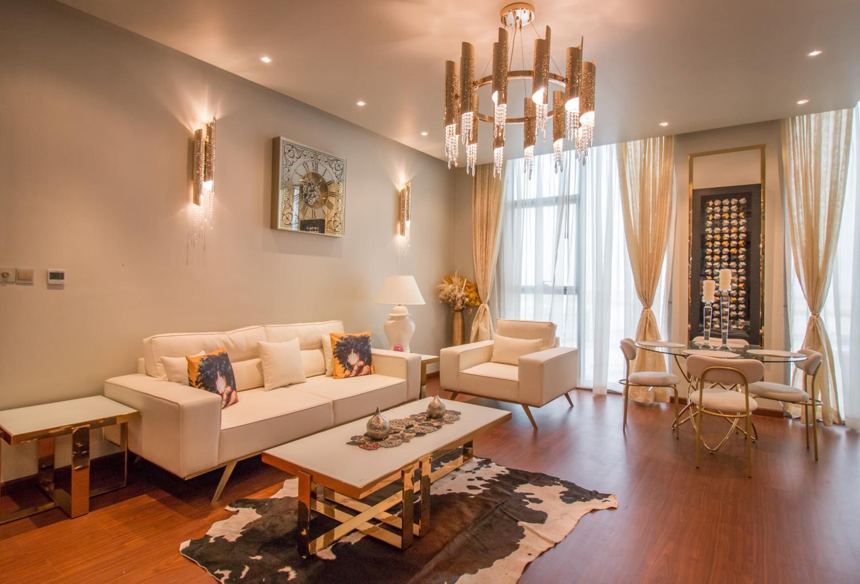 Luxurious 2BR - Fully Upgraded - High-end facilities