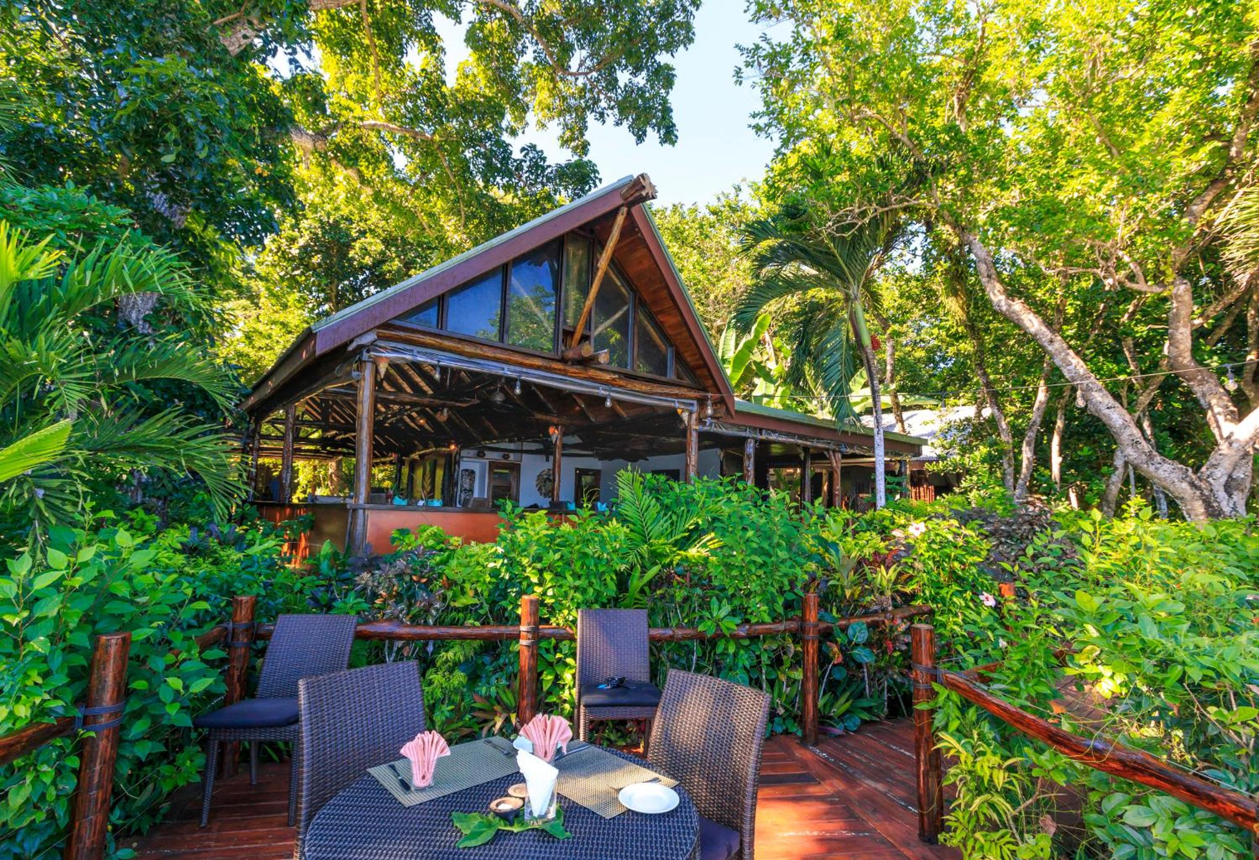 Savasi Island Resort