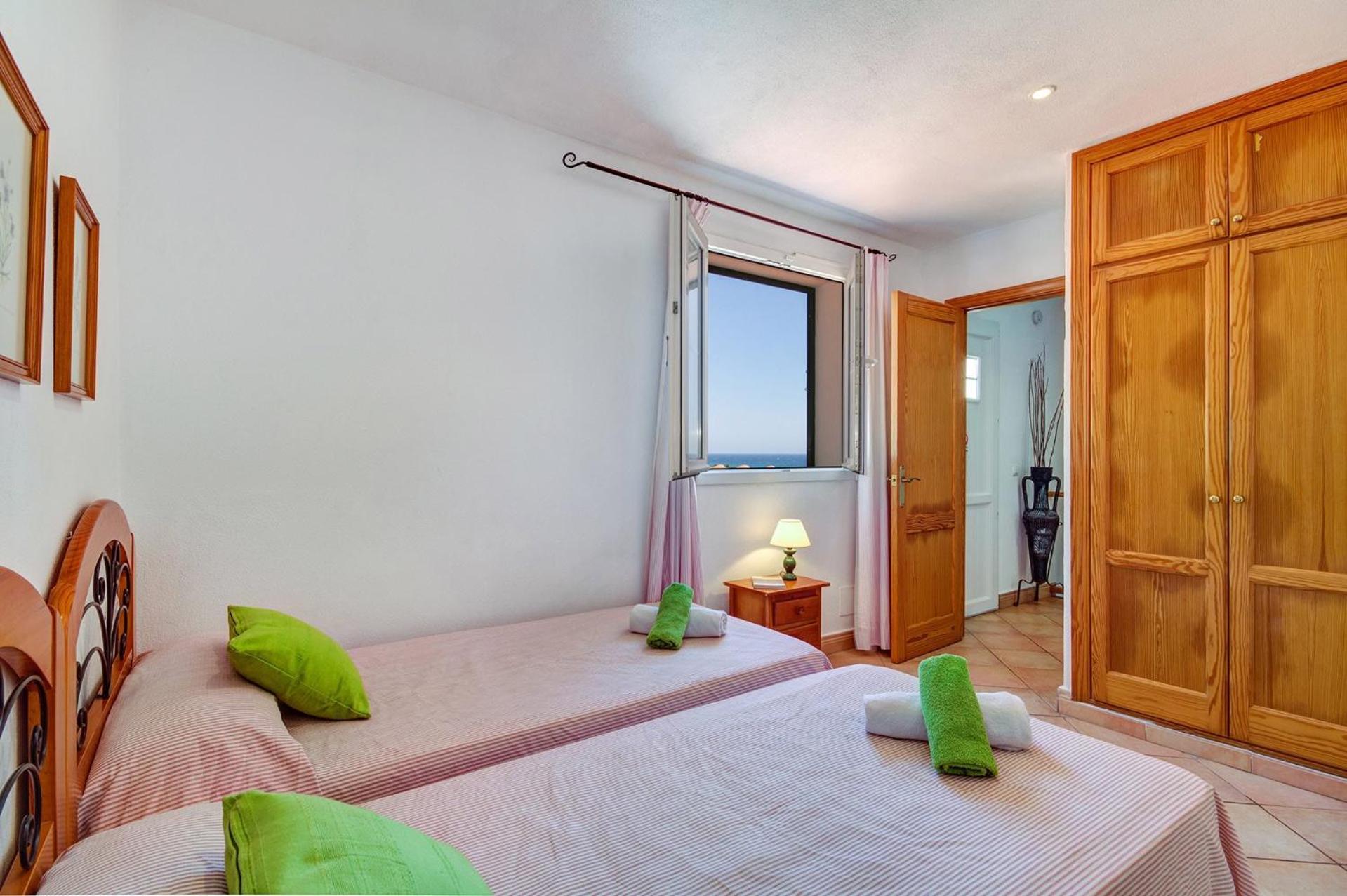 Villa Laurel by Villa Plus