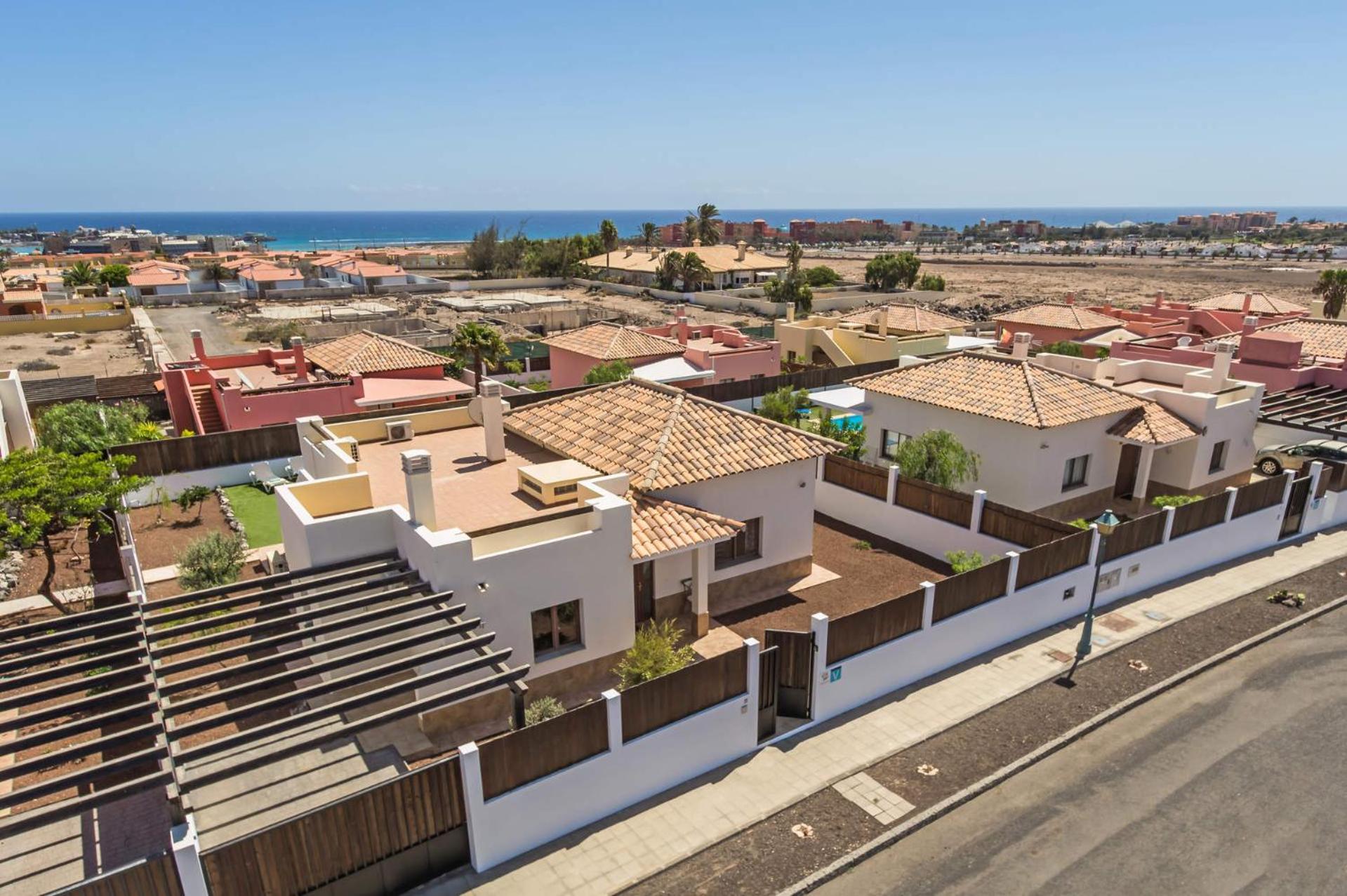 Villa Caleta Sunrise by Villa Plus