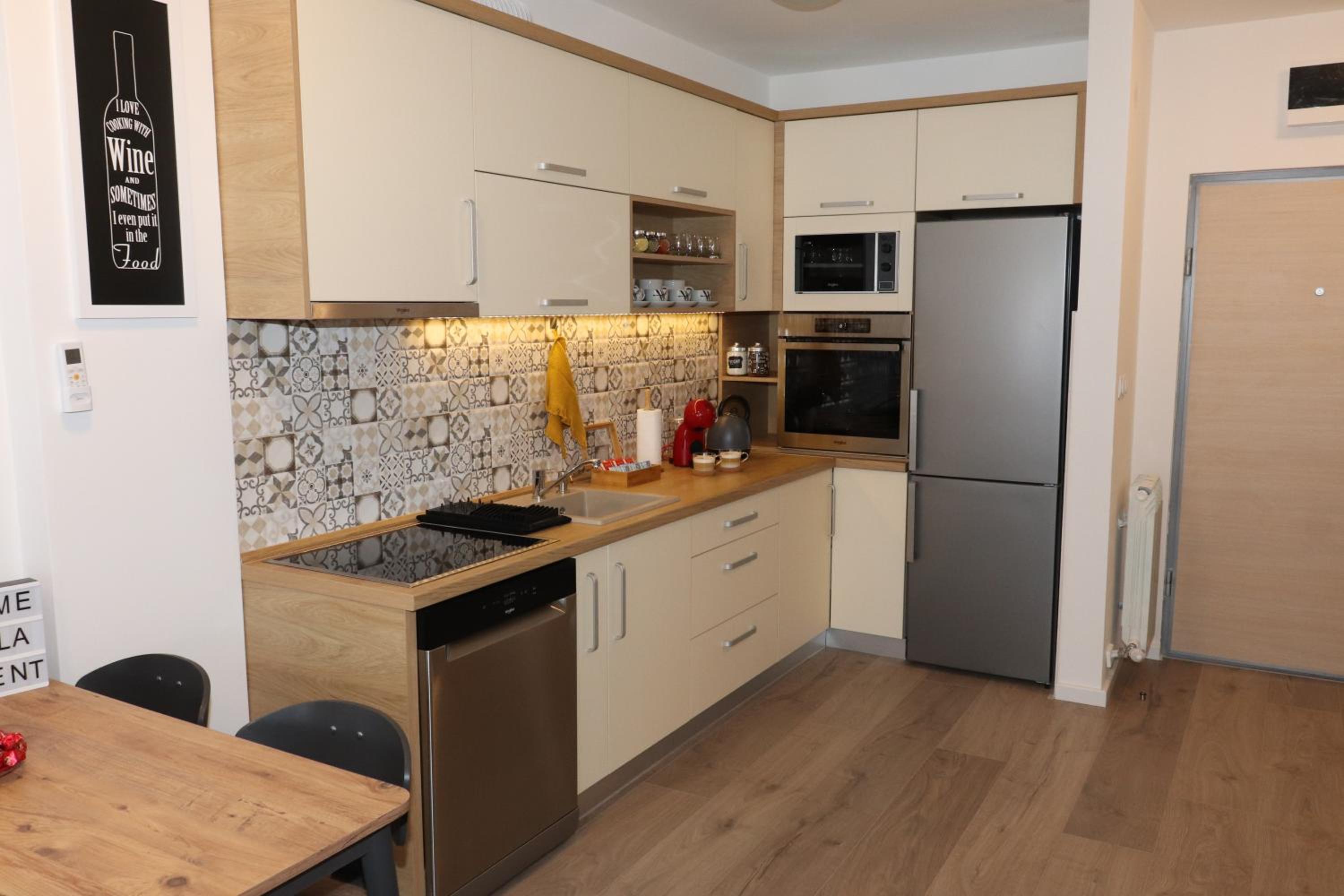 Apartman Mila 21 Parking Garage Garaža view 3