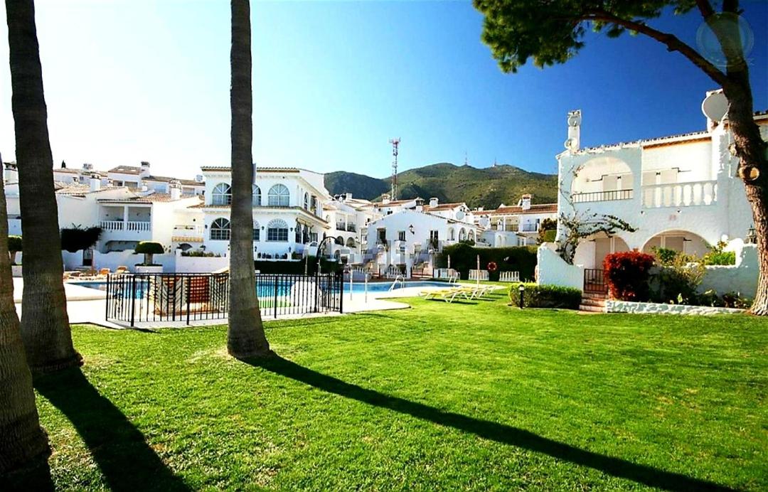 Apartamento Paradise - Relax, Piscina y Aire acondicionado view 2