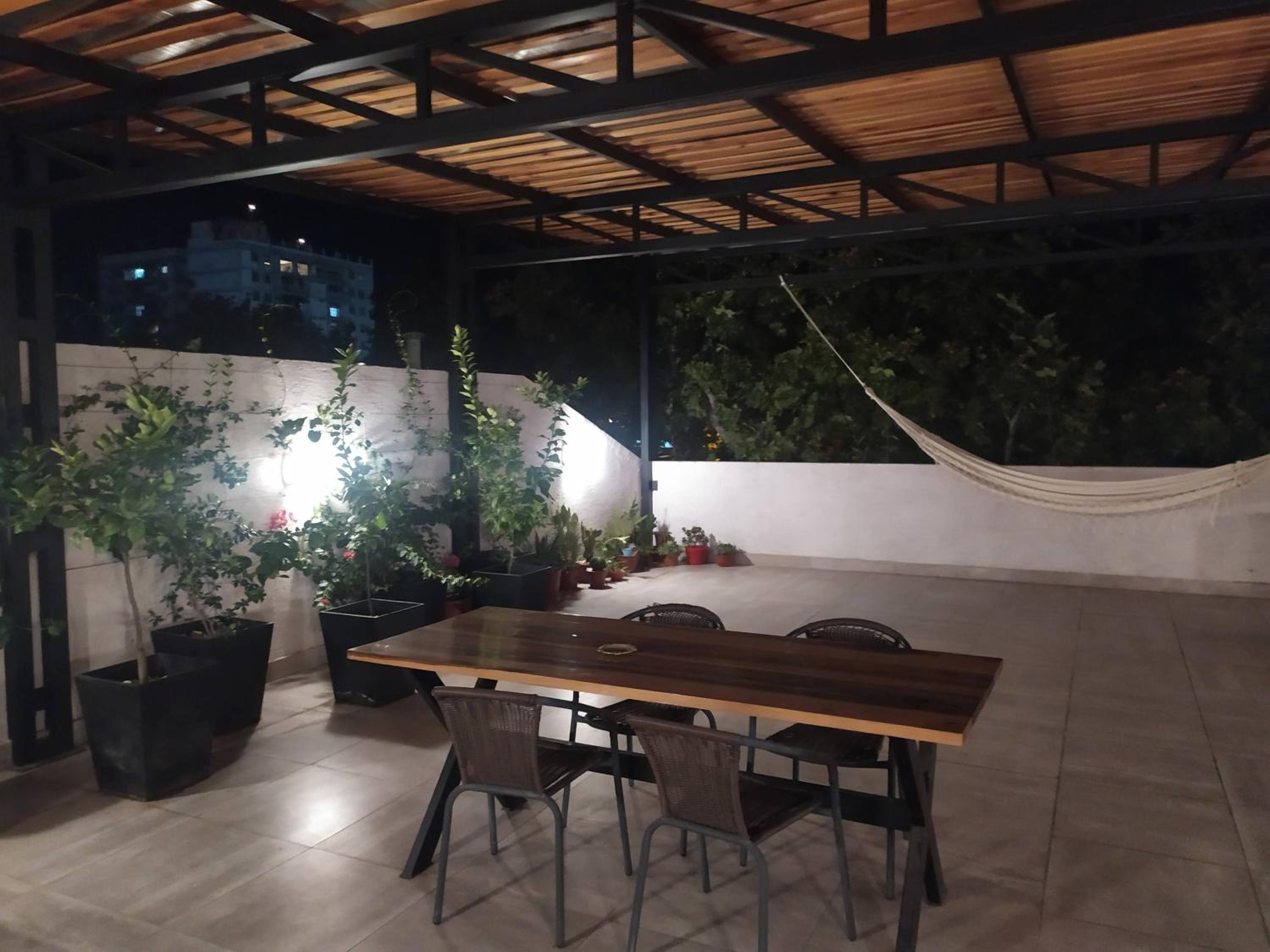 La Terraza Apartment: lujoso, amplio y ubicado en microcentro.