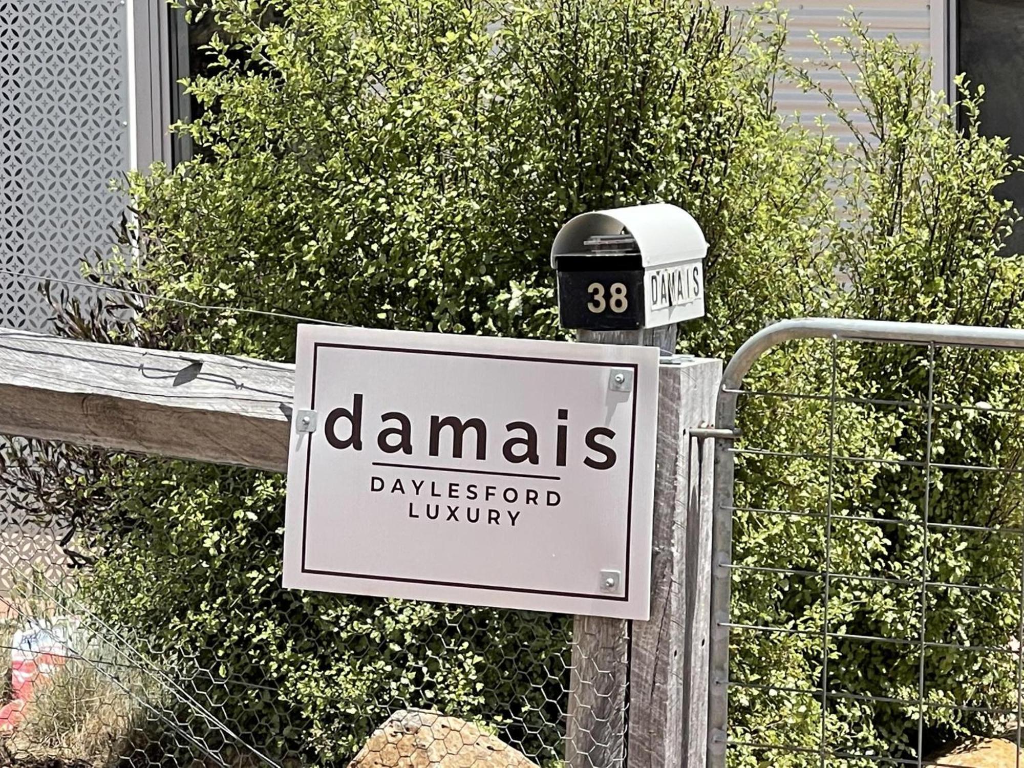 Damais - 4 king or 8 single beds WiFi, Netflix, Alexa, pet friendly