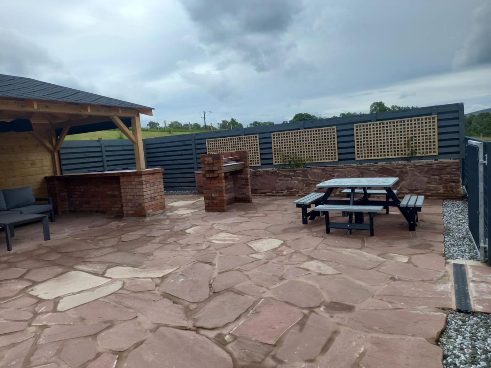 Westertonhill Lodges - Private Hot Tub Hire Available