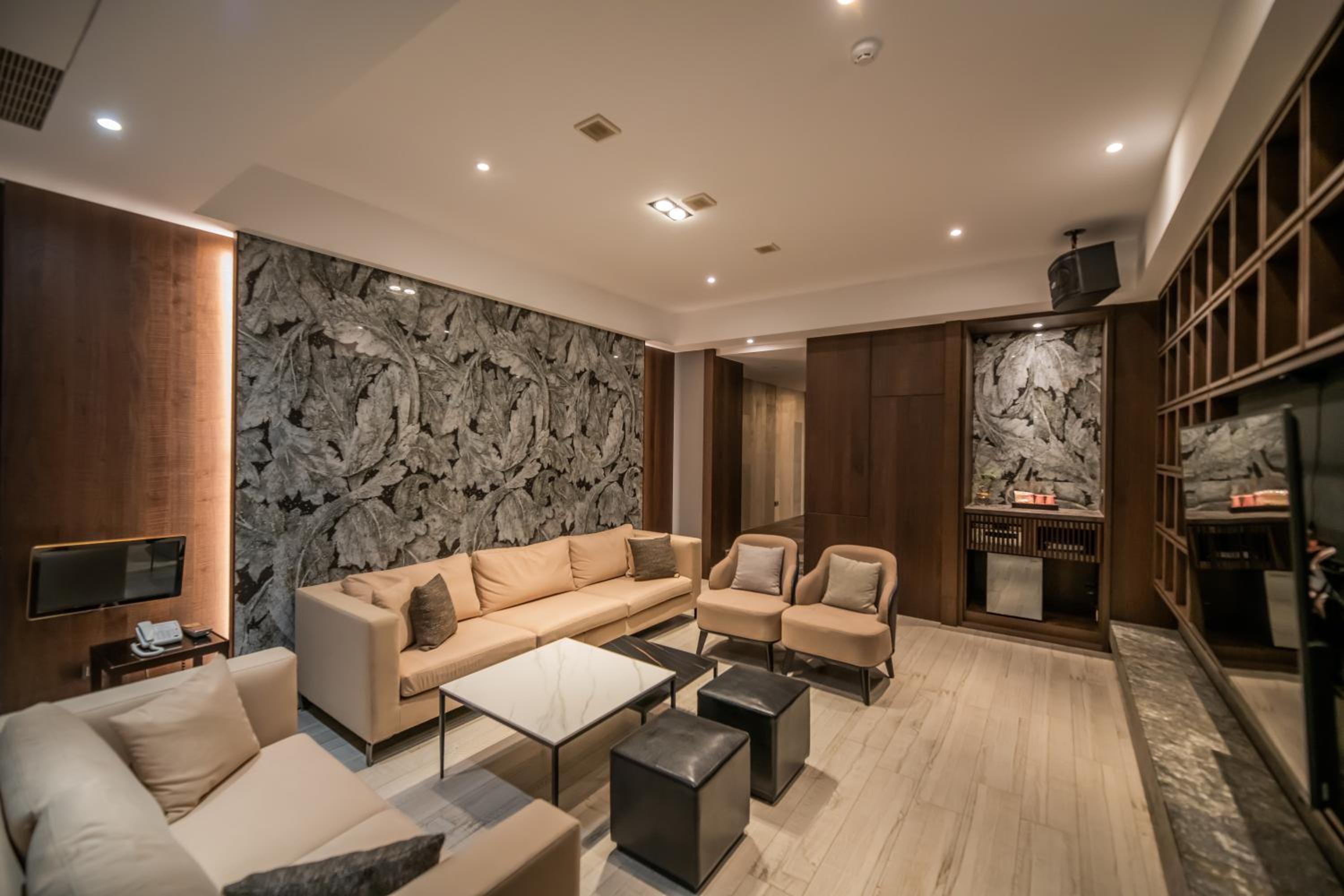 Feng Cai Motel