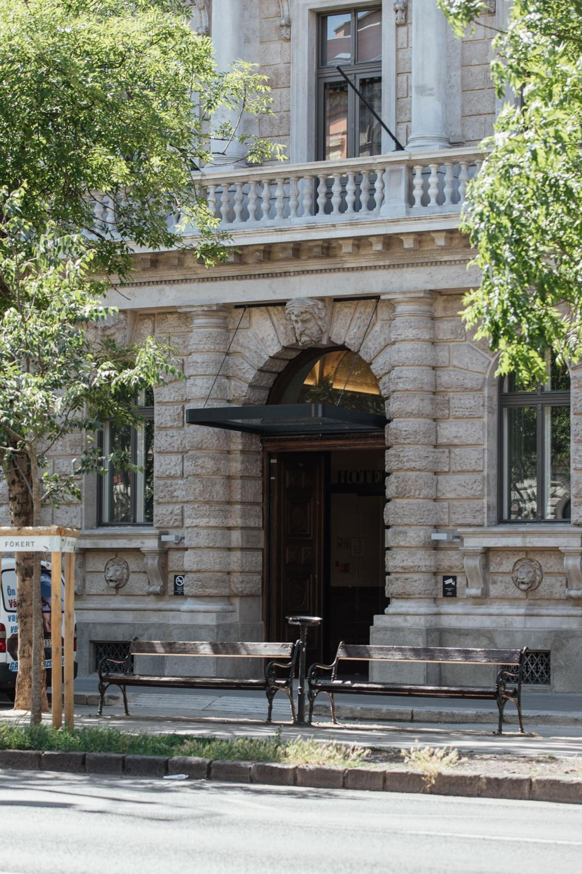 Hotel Oktogon Haggenmacher by Continental Group - Image 1