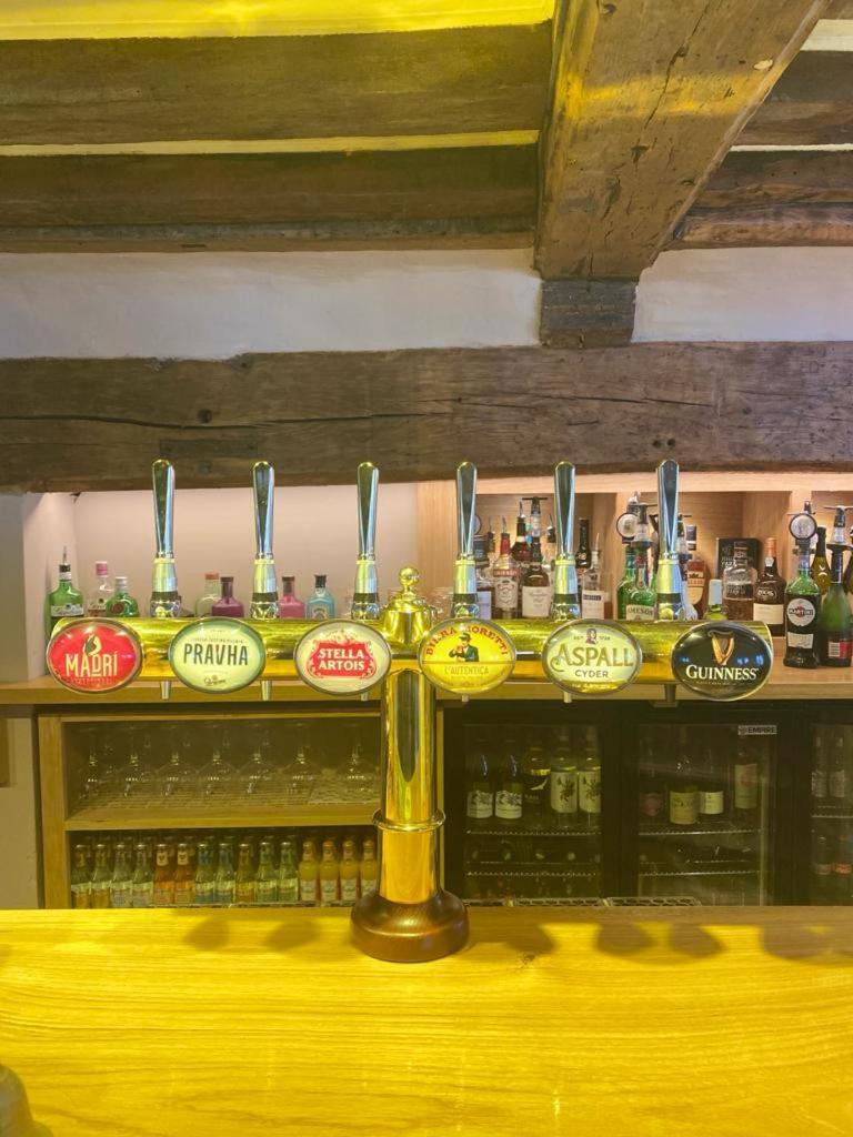 bar