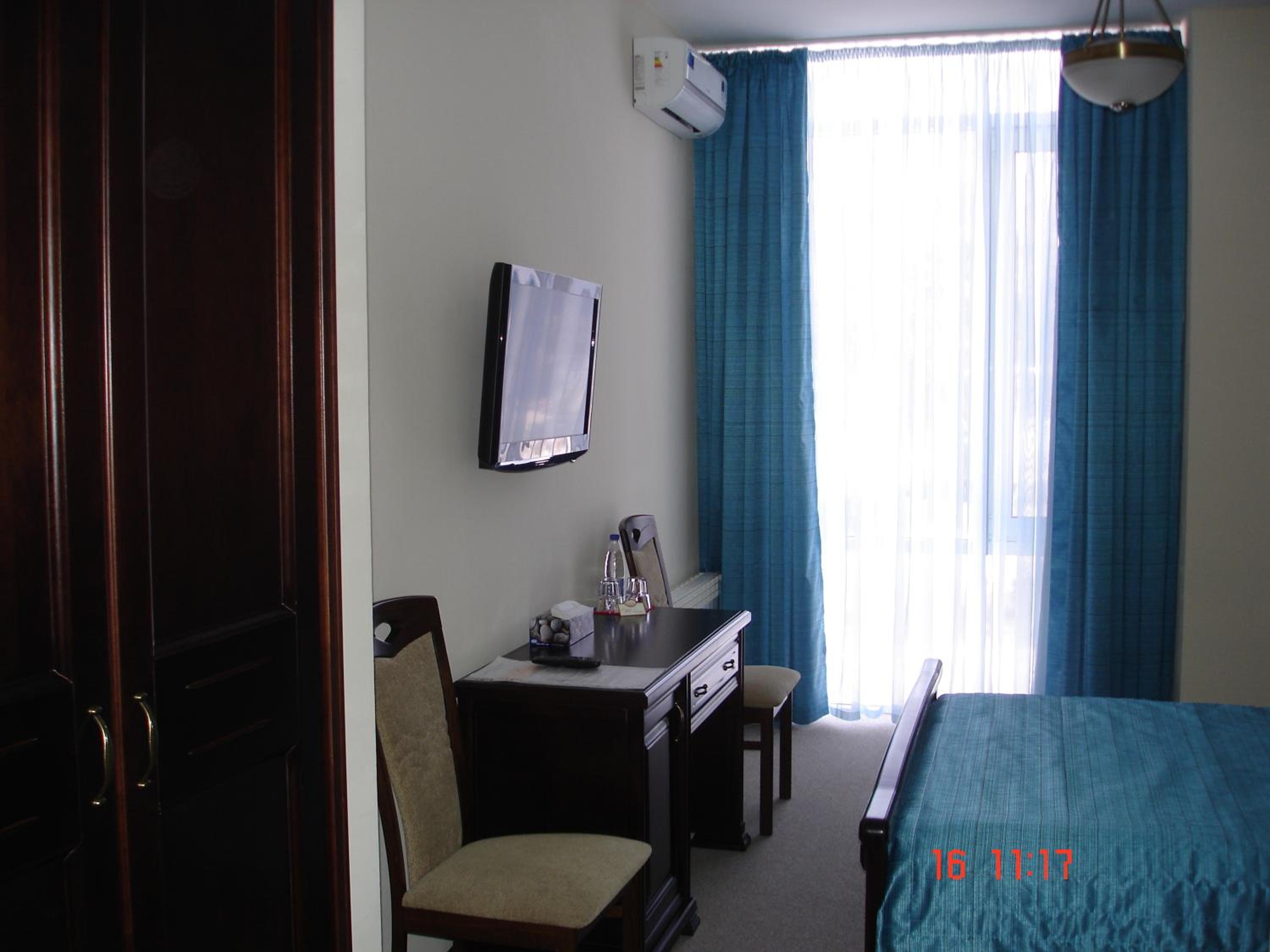 Photo 16