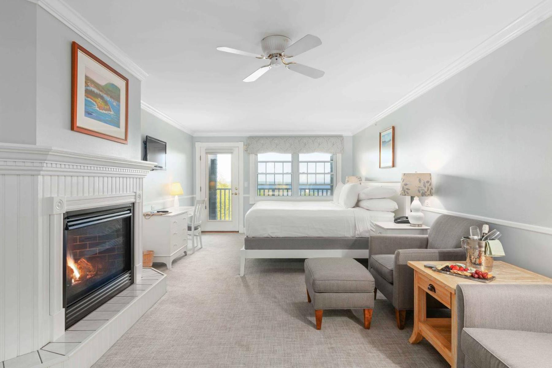 The Inn at Ocean's Edge 24