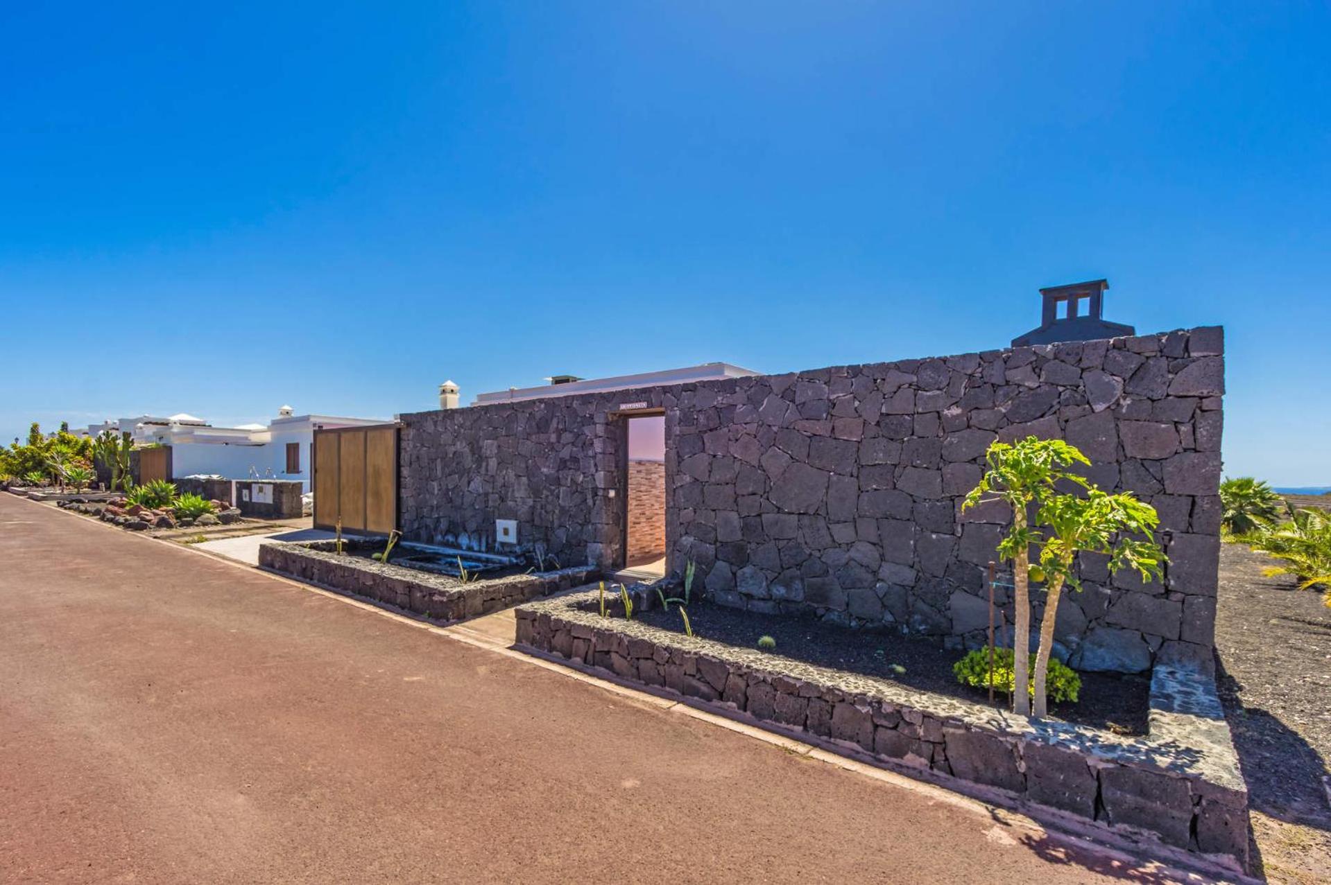 Villa Luna Lanzarote by Villa Plus