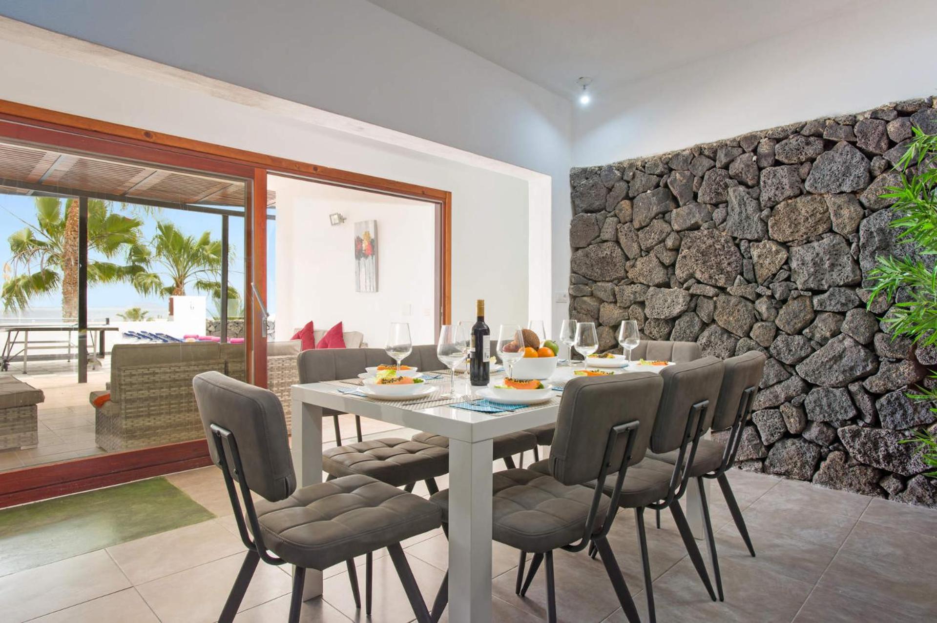 Villa Corito Cinco by Villa Plus