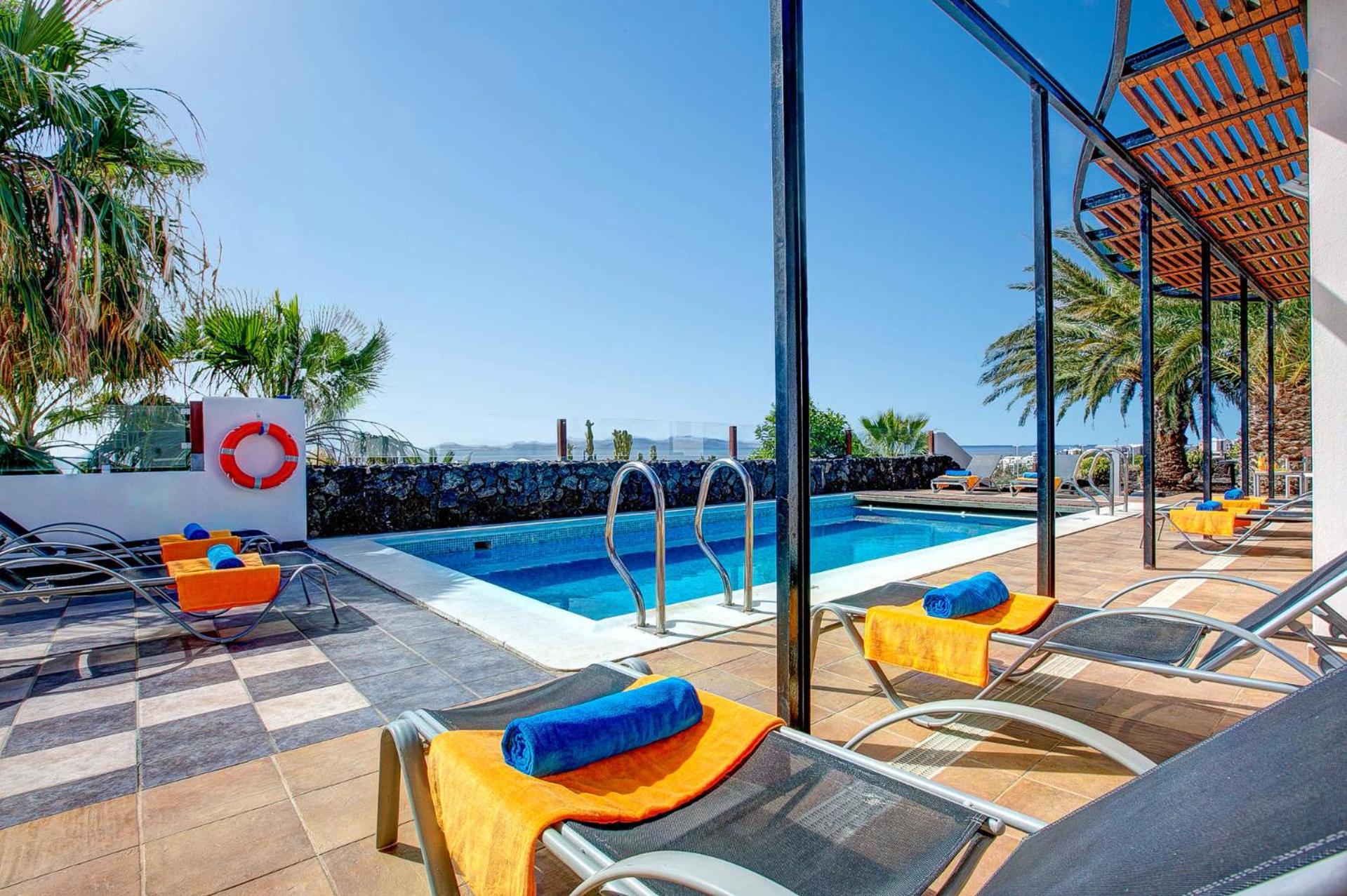 Villa Corito Cinco by Villa Plus
