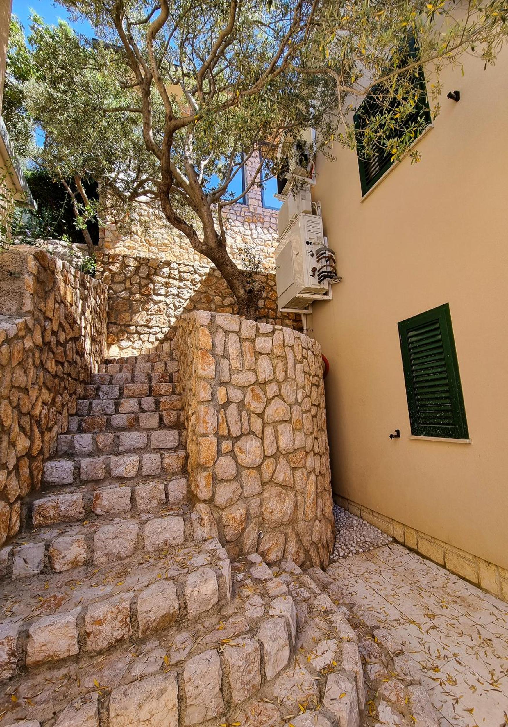 Villa Relax , with seaview and two pools near beach
