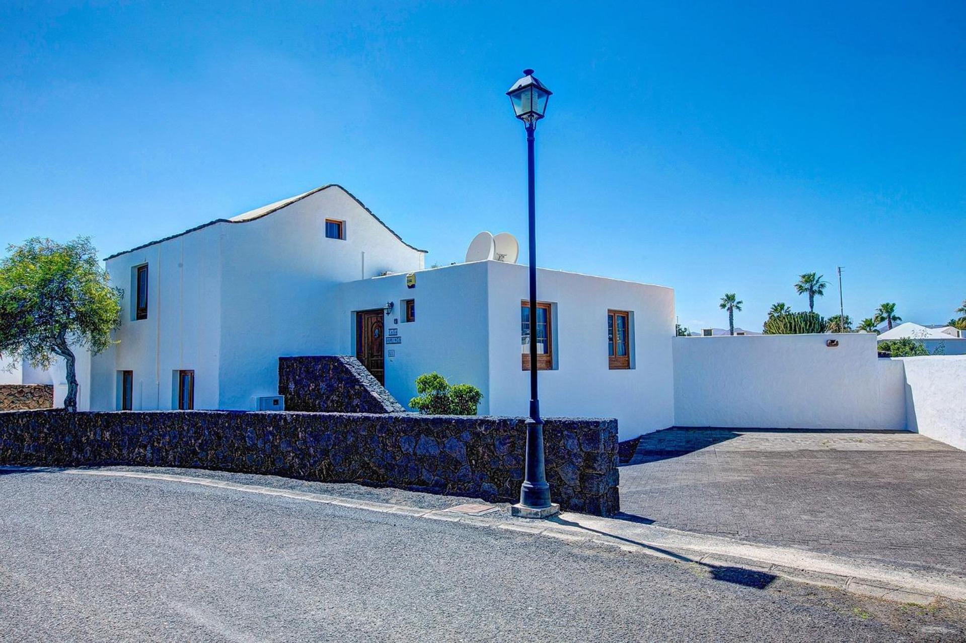 Villa Domingo by Villa Plus