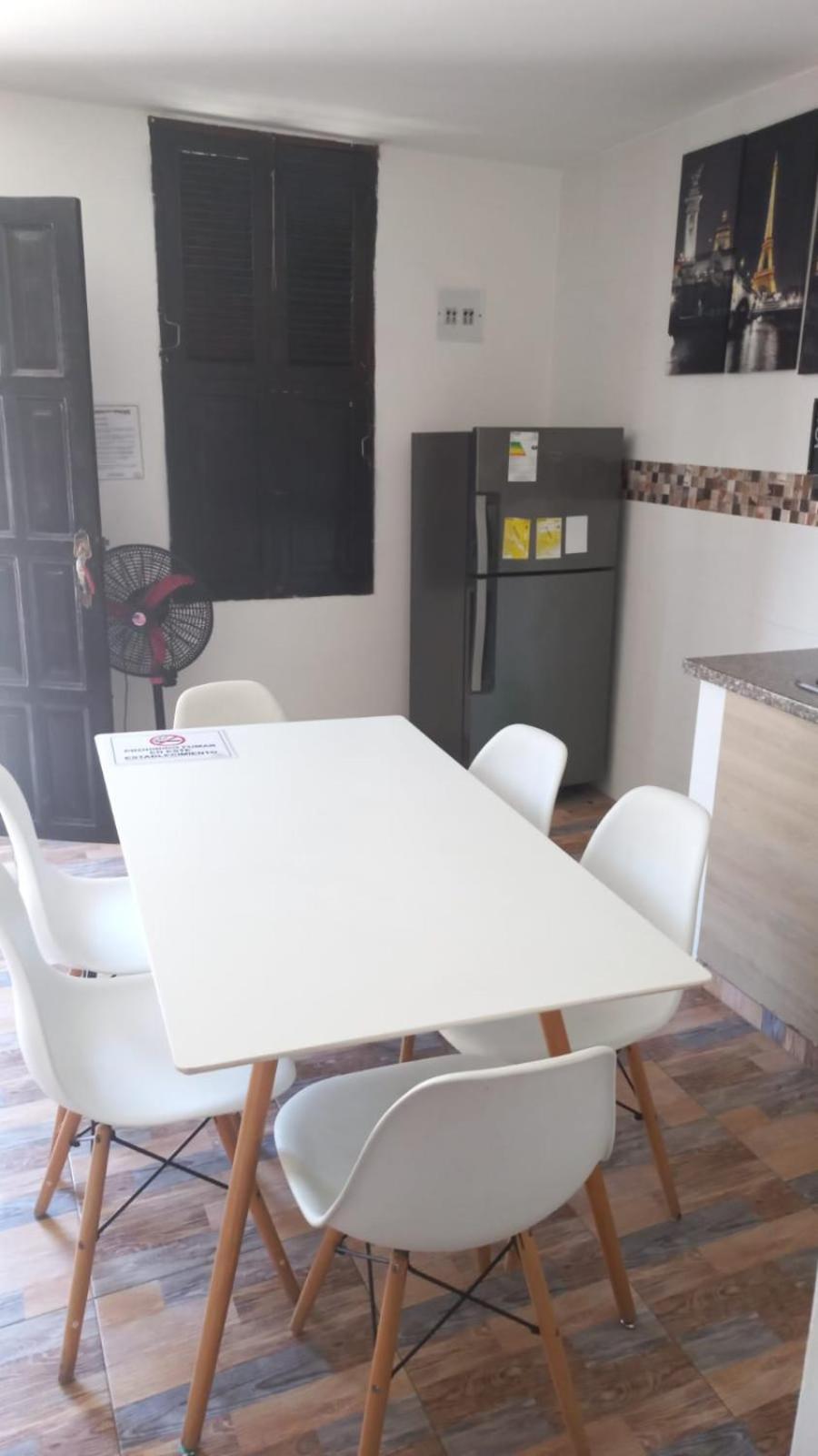 1CL2-J APARTAMENTO ESTANDAR EN GETSEMANI DE CARTAGENA CON AIRE ACONDICIONADO Y WIFi view 5
