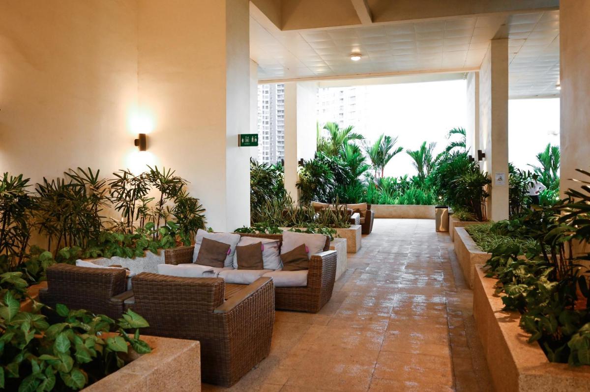 Estella Heights Saigon City View 2BR Apartment & Pool