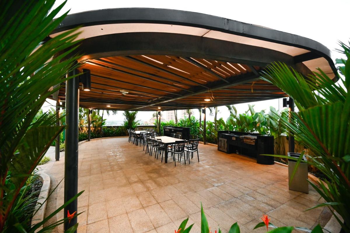 Estella Heights Saigon City View 2BR Apartment & Pool