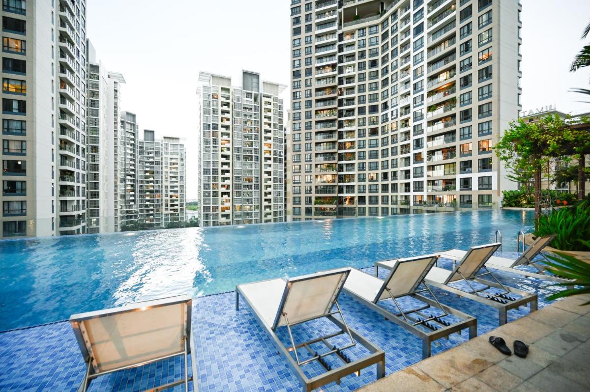 Estella Heights Saigon City View 2BR Apartment & Pool