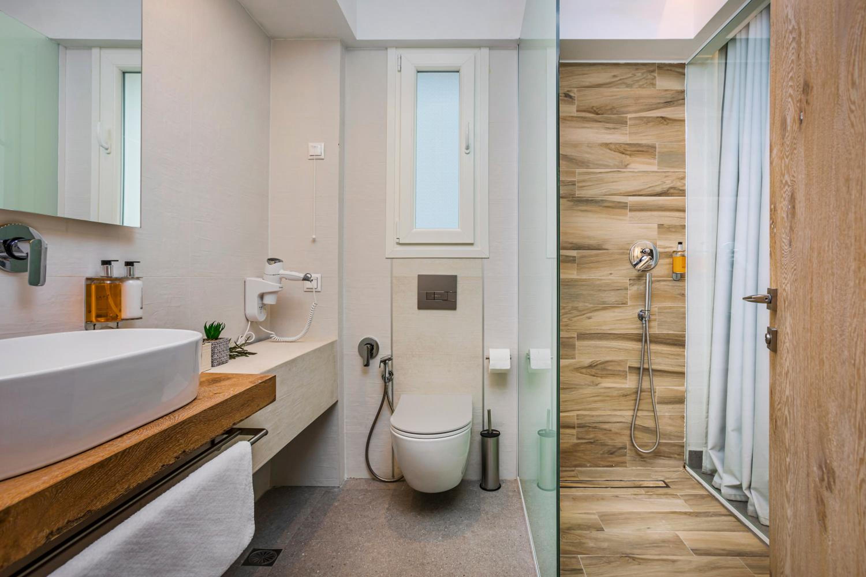 Mirablue Luxury Residences