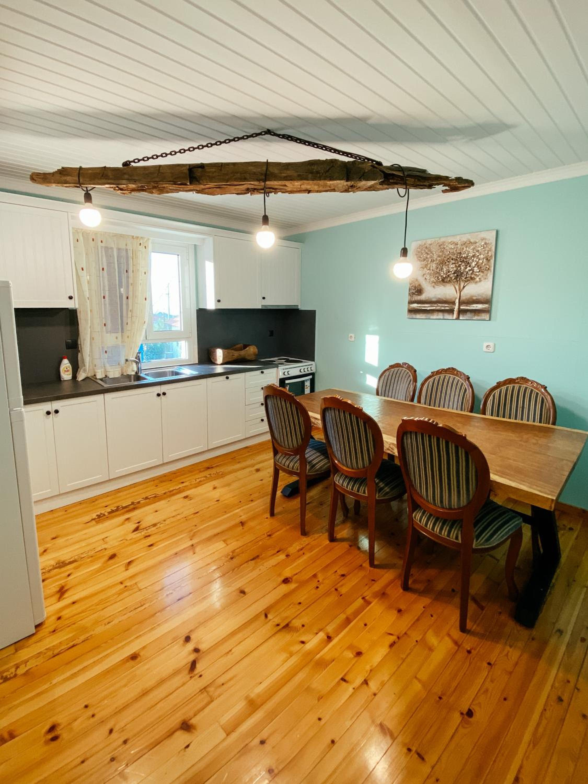 MarkEm Village House